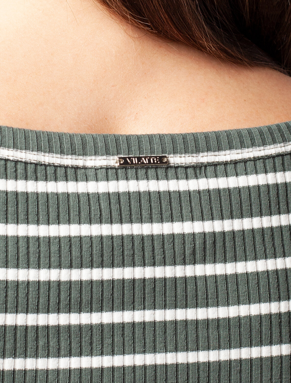 ст. цена1050руб.! VILATTE Топ D43.222оливковый-белый