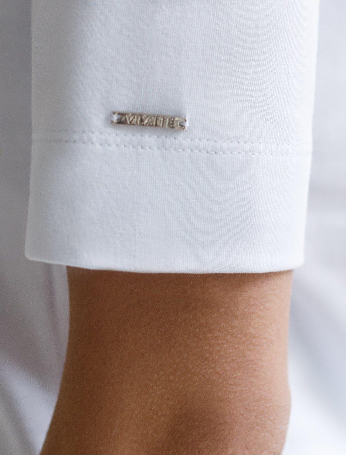 ст. цена1290руб.! VILATTE Футболка D49.112белый