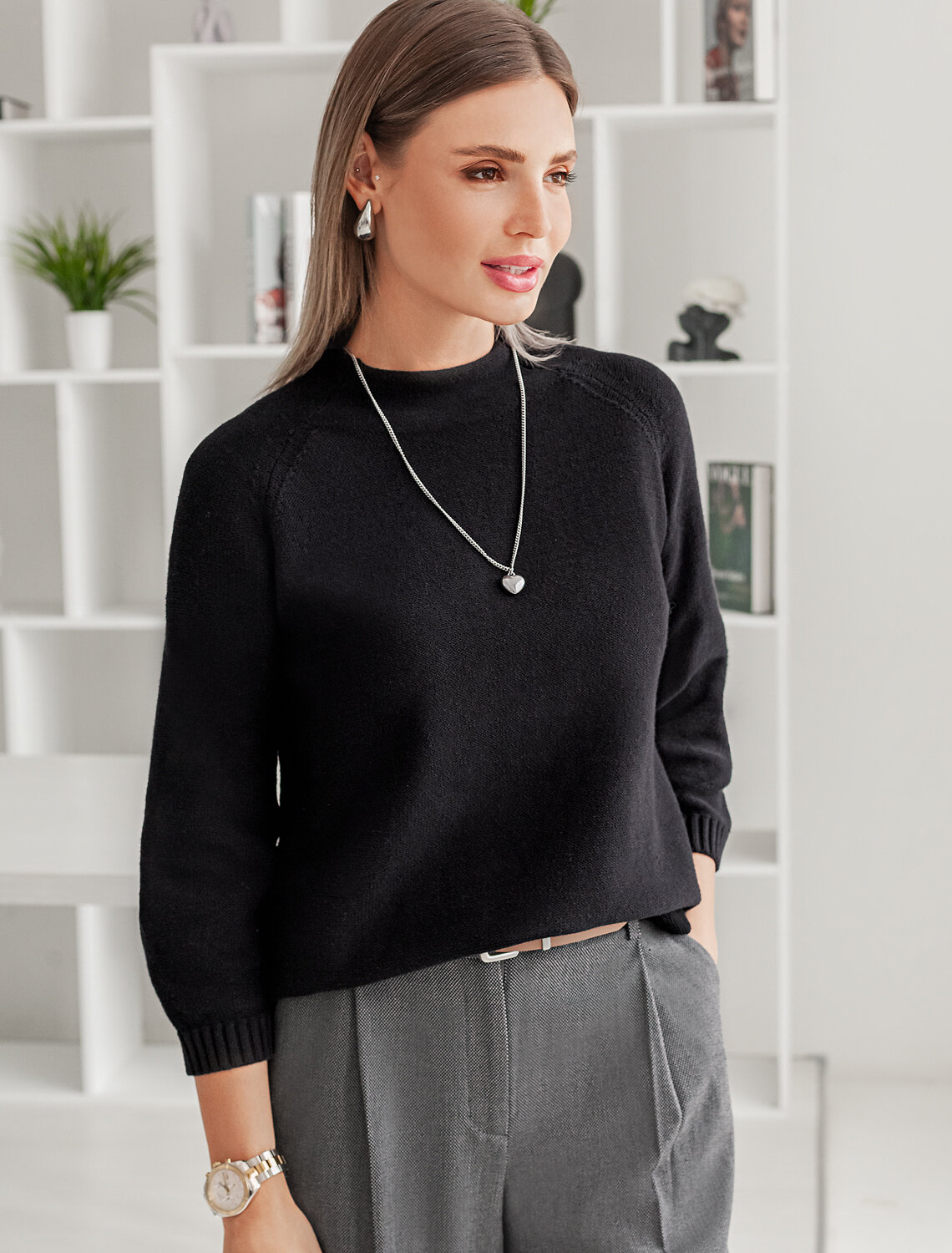 ст. цена2490руб.! VILATTE Свитер D34.182черный