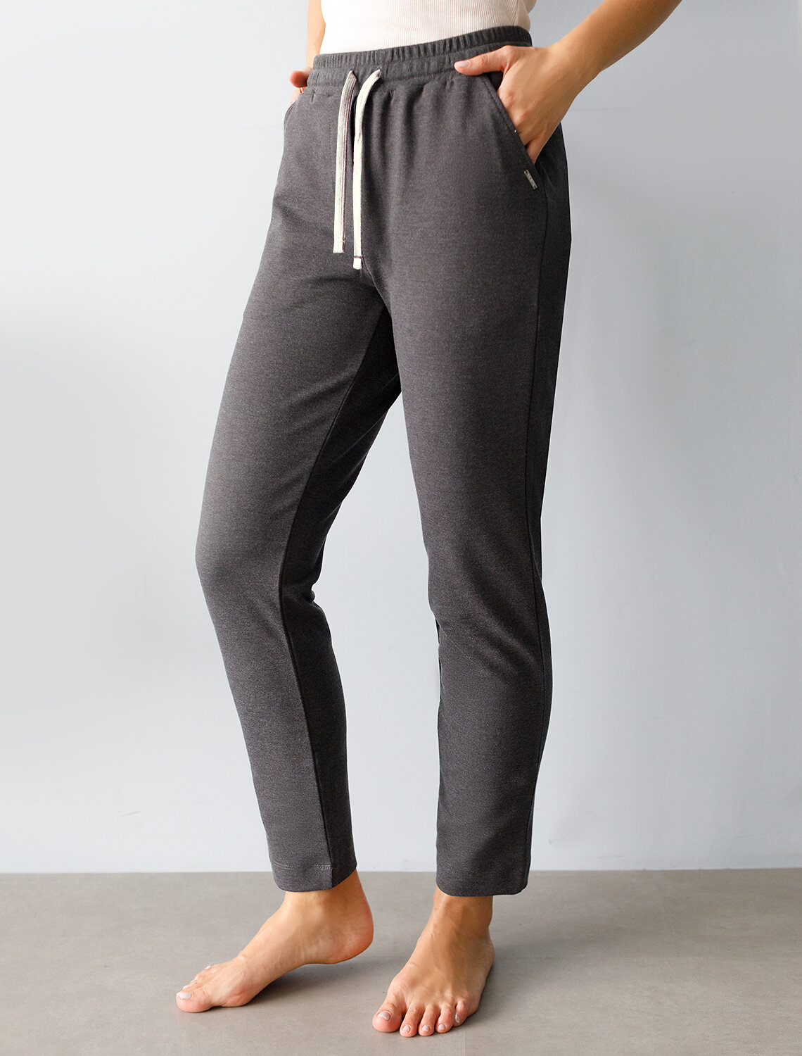 ст. цена1950руб.! VILATTE Брюки D44.130темно-серый