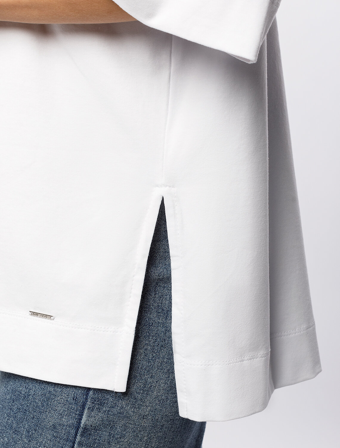 ст. цена1490руб.! VILATTE Футболка D49.082белый_be different