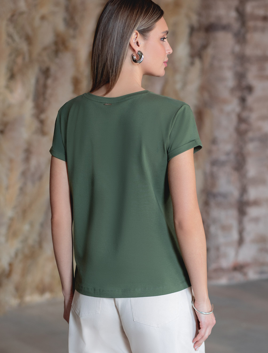 ст. цена1390руб.! VILATTE Футболка D49.097т.оливковый_блики