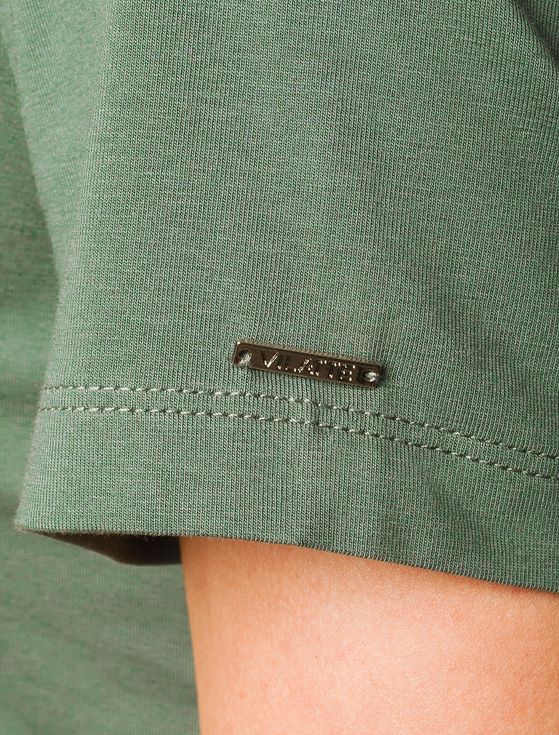 ст. цена1490руб.! VILATTE Футболка D49.118оливковый