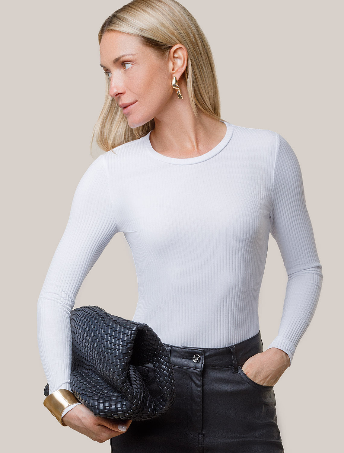 ст. цена1790руб.! VILATTE Джемпер D49.106белый