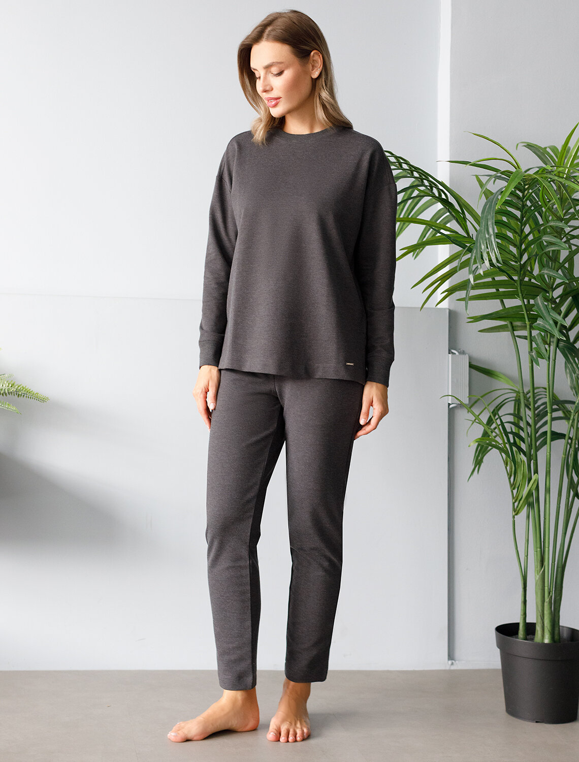 ст. цена1950руб.! VILATTE Брюки D44.130темно-серый