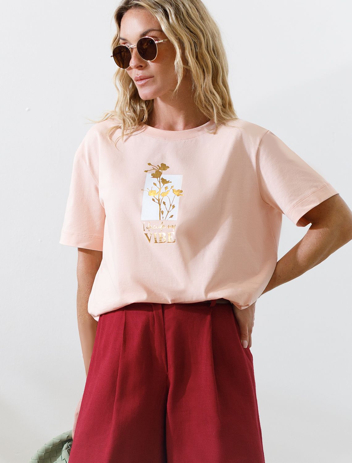 Свободная футболка с принтом из премиального хлопка с эластаном D49.145 пудра_vibe