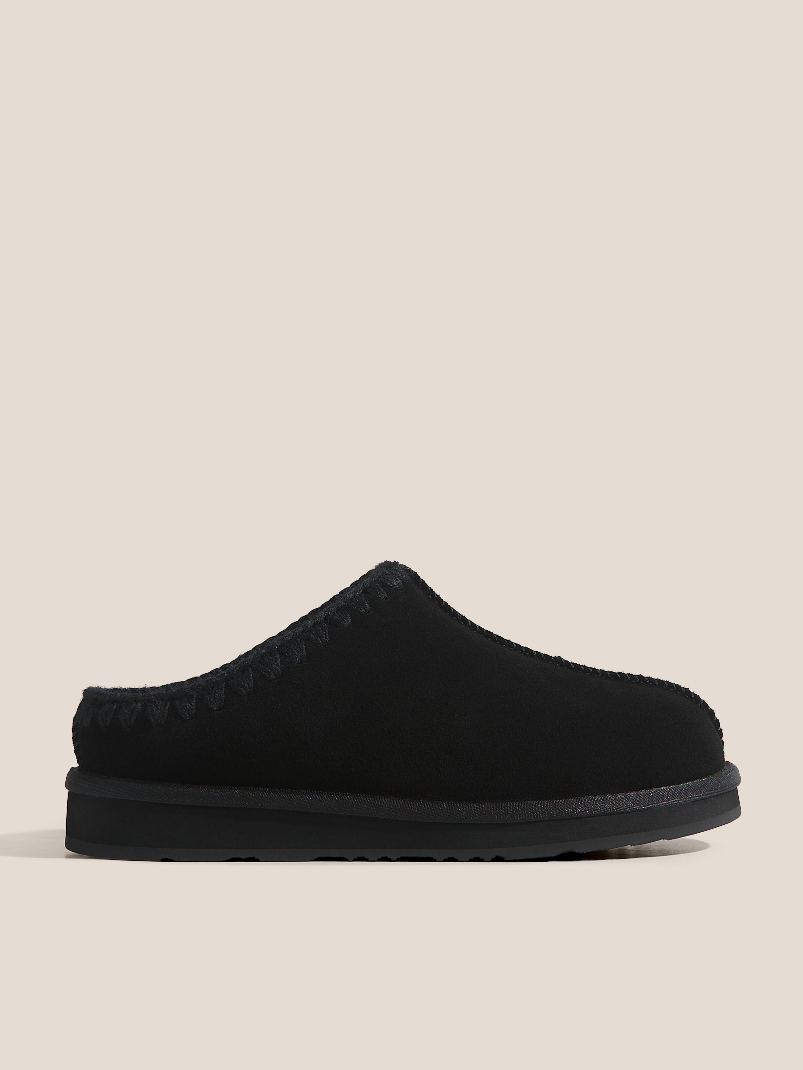 2558 р. 6090 р. Женские угги TENDANCE