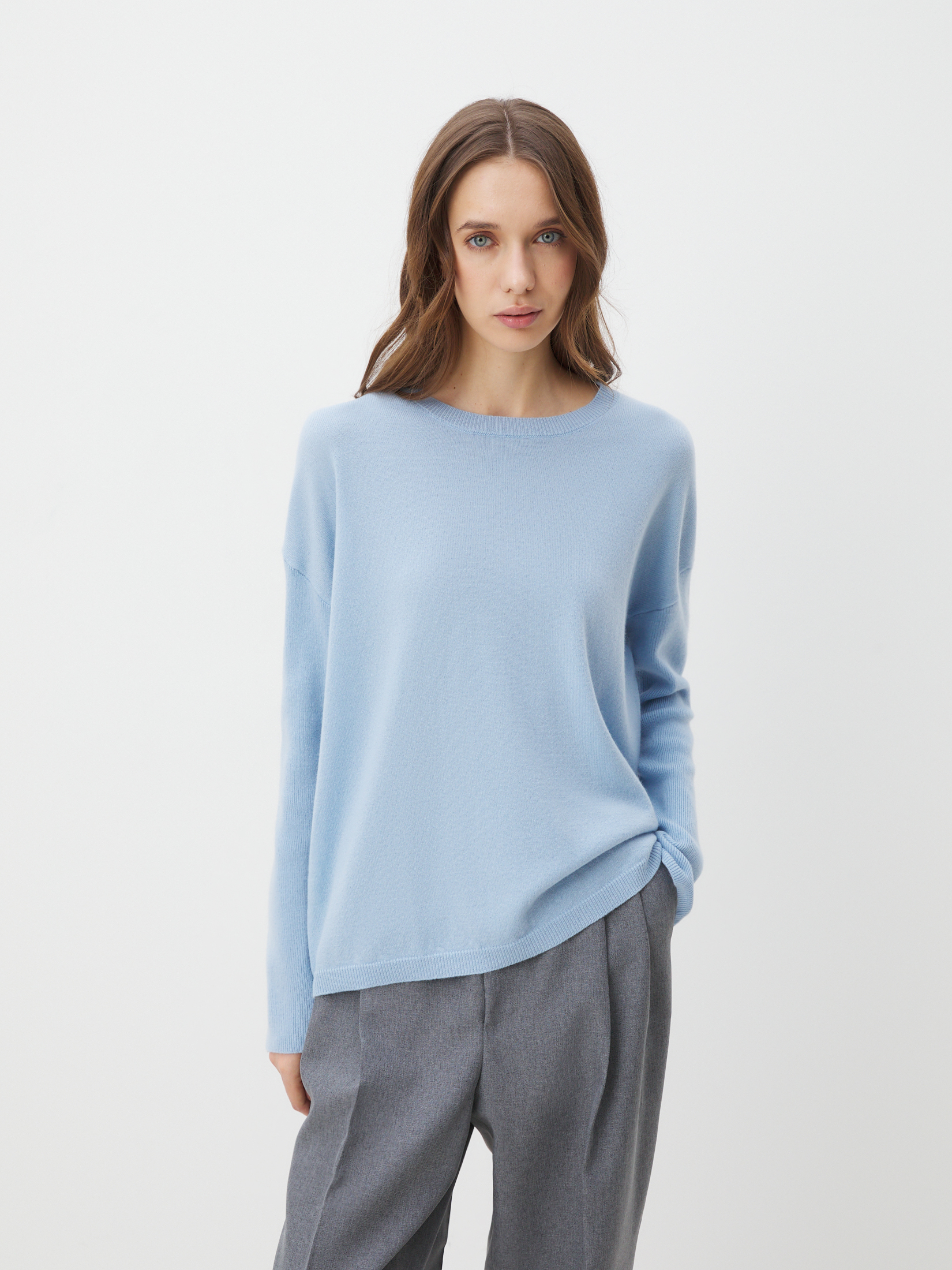 7167 р. 17480 р. Женский джемпер MAISON DAVID