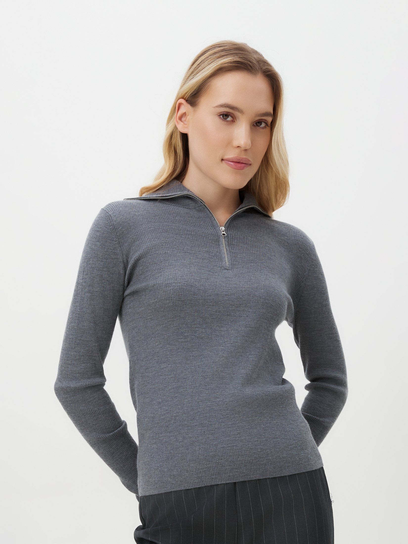 3481 р. 8490 р. Женский джемпер MAISON DAVID