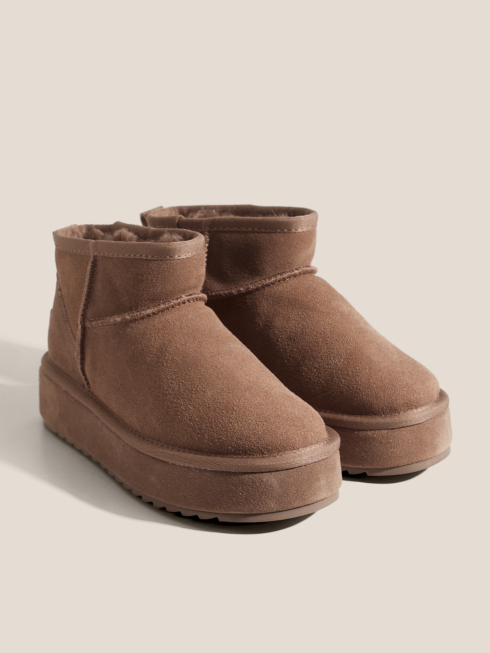 2726 р. 6490 р. Женские угги TENDANCE