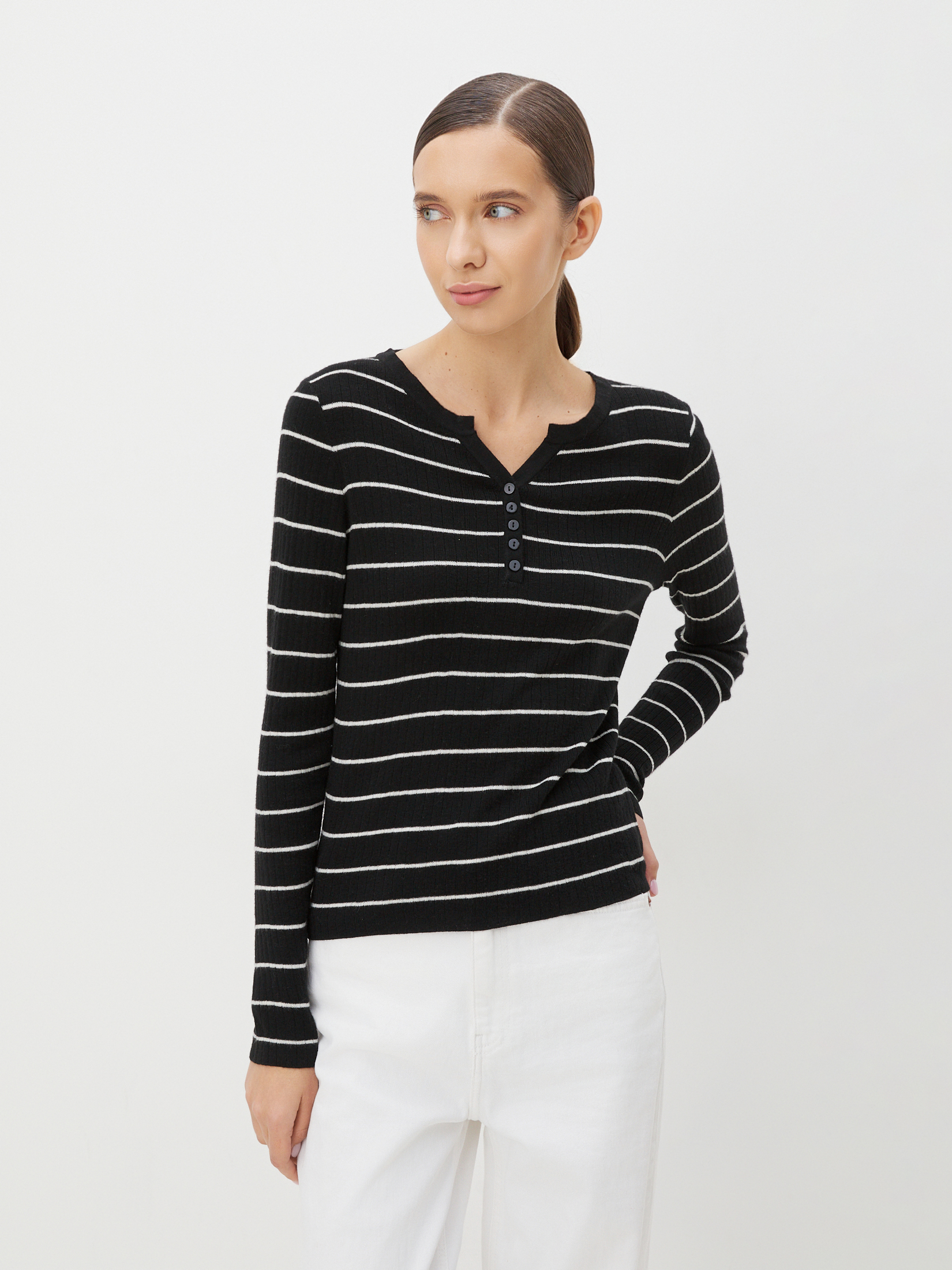 1788 р. 4360 р. Женский джемпер MAISON DAVID