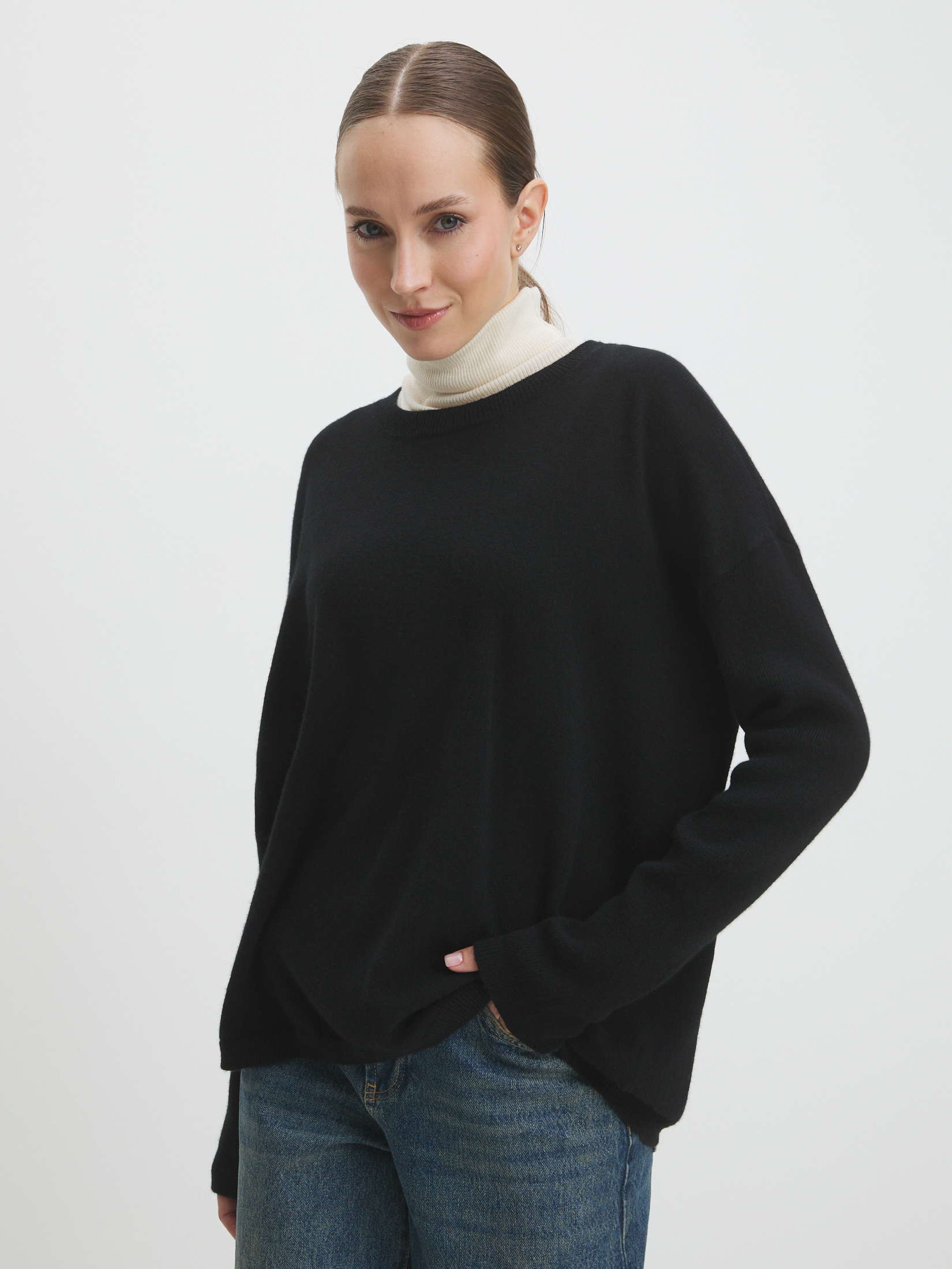 7167 р. 17480 р. Женский джемпер MAISON DAVID