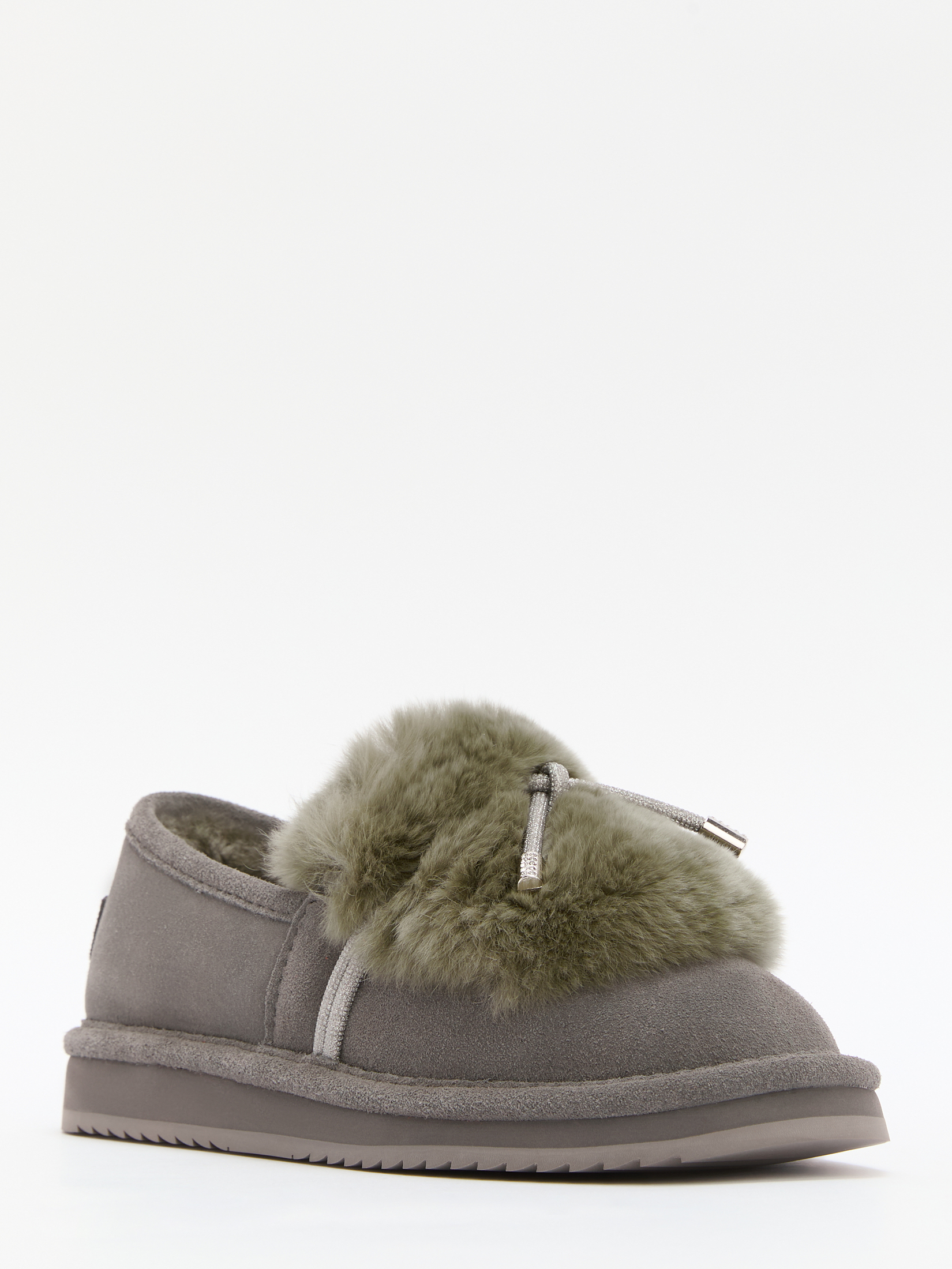 2381 р. 5670 р. Женские угги TENDANCE