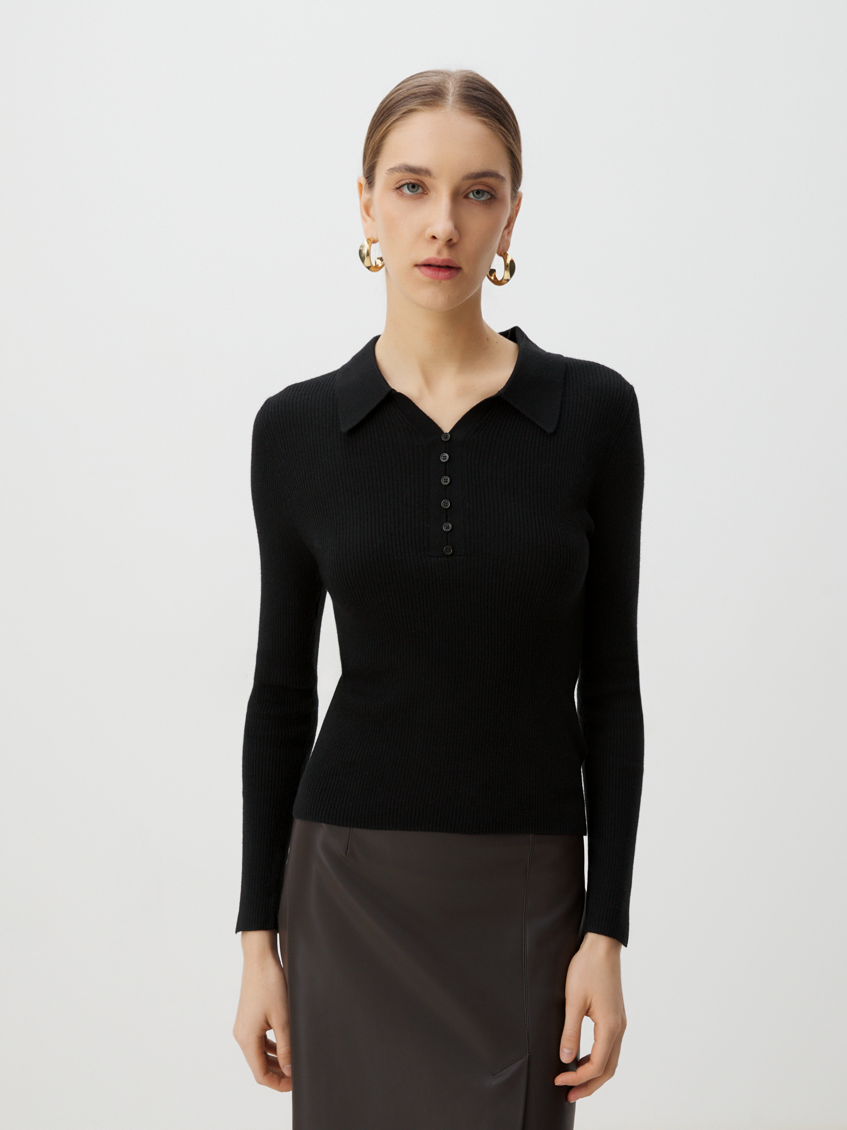 1829 р. 4460 р. Женский джемпер поло MAISON DAVID