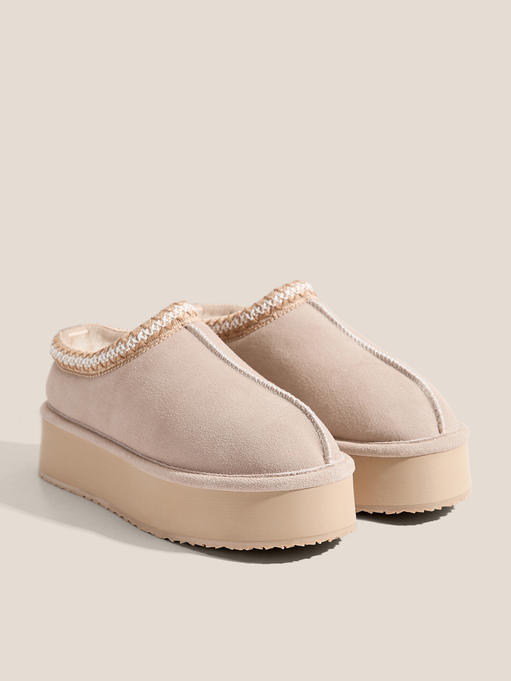 1886 р. 4490 р. Женские угги TENDANCE