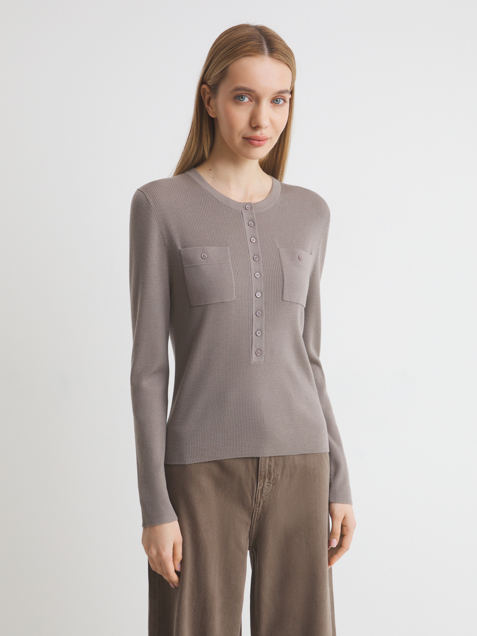 3198 р. 7800 р. Женский джемпер MAISON DAVID