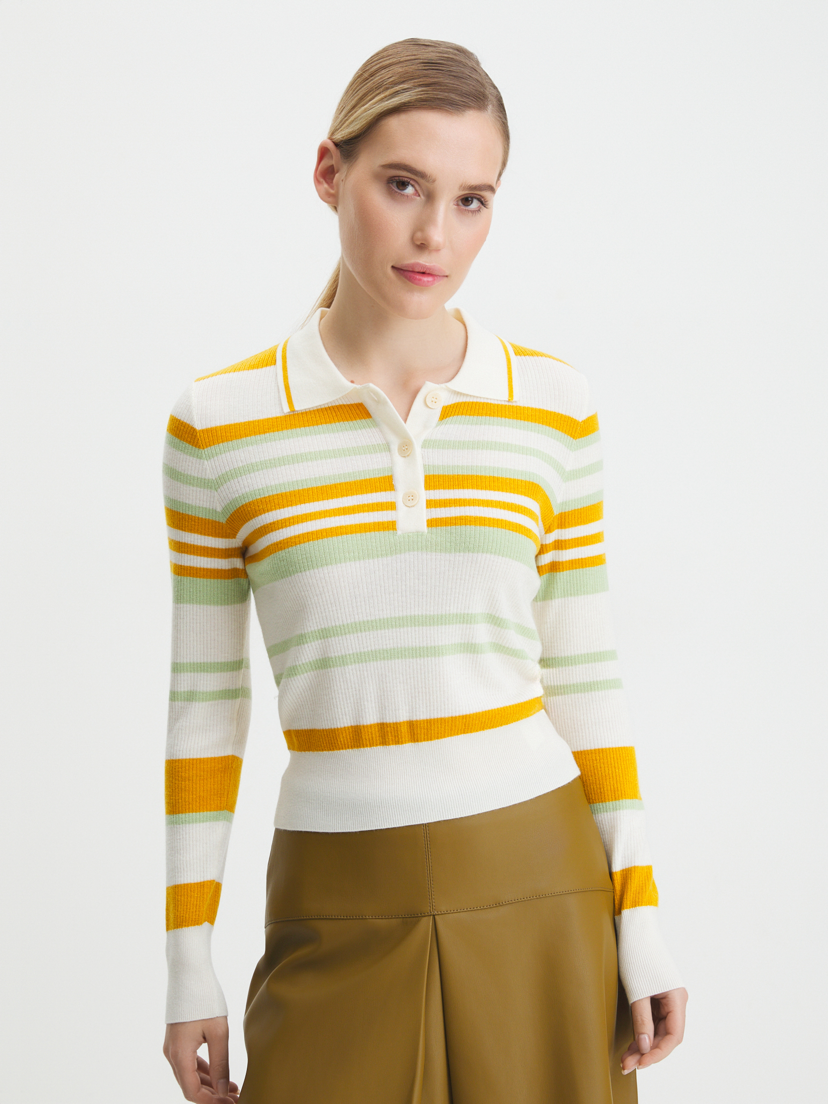 1829 р. 4460 р. Женский джемпер поло MAISON DAVID