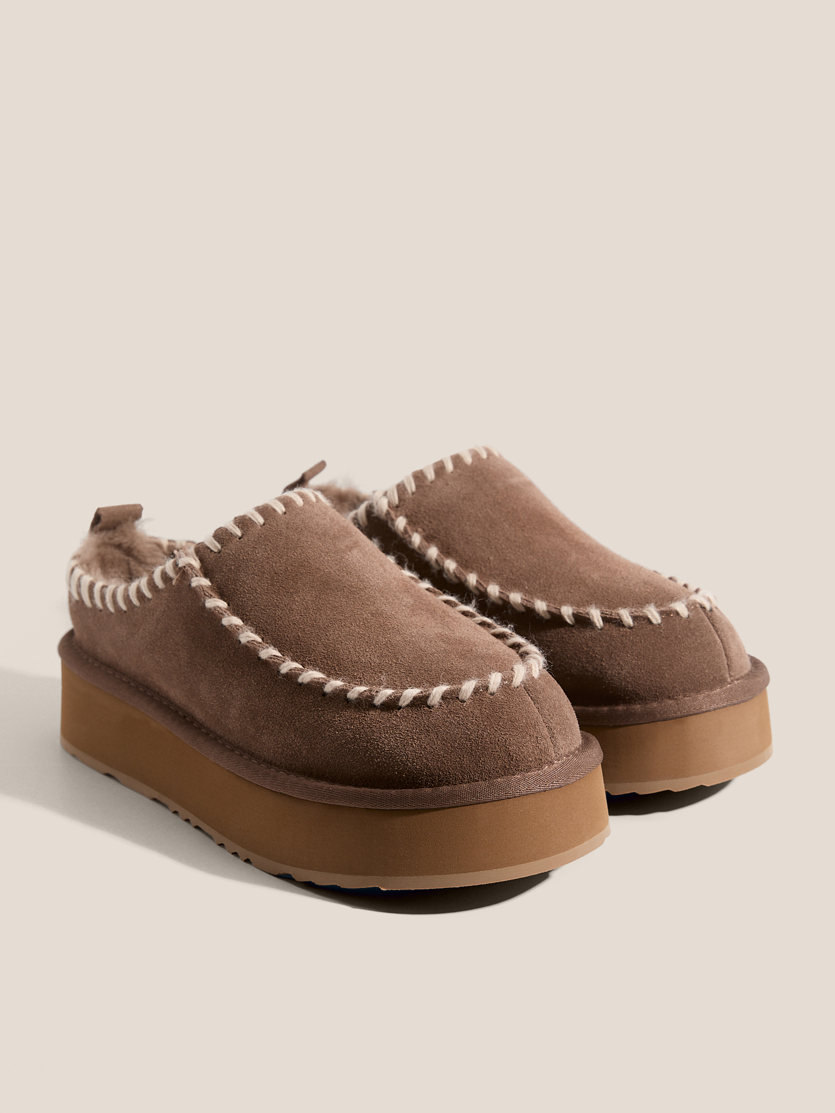 2642 р. 6290 р. Женские угги TENDANCE