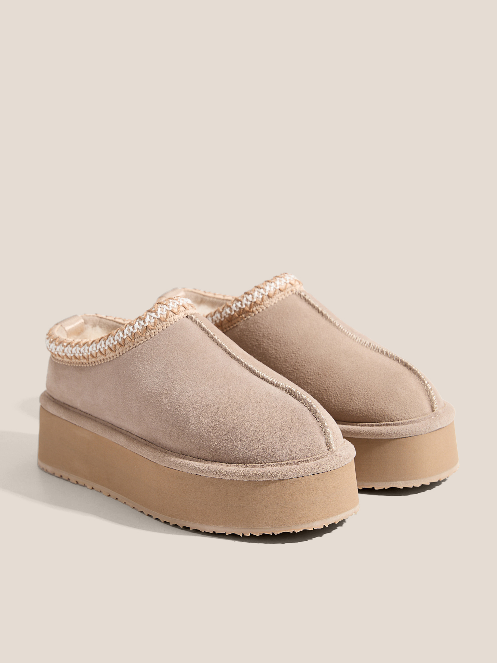 1886 р. 4490 р. Женские угги TENDANCE