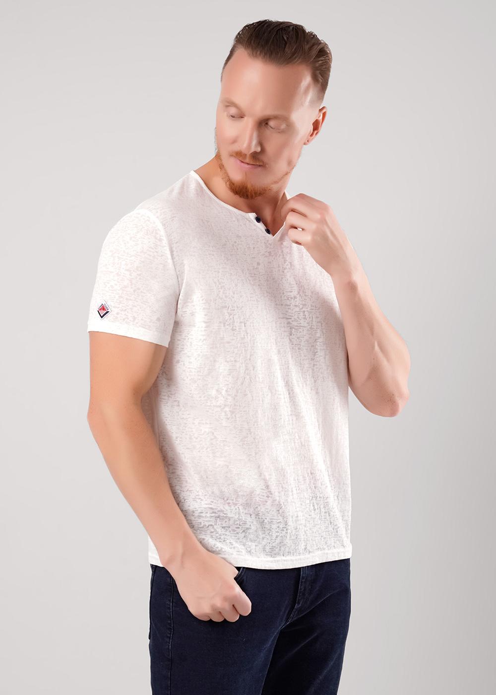 CLE 562202/01хэ Футболка мужская 562202/01хэ молочный