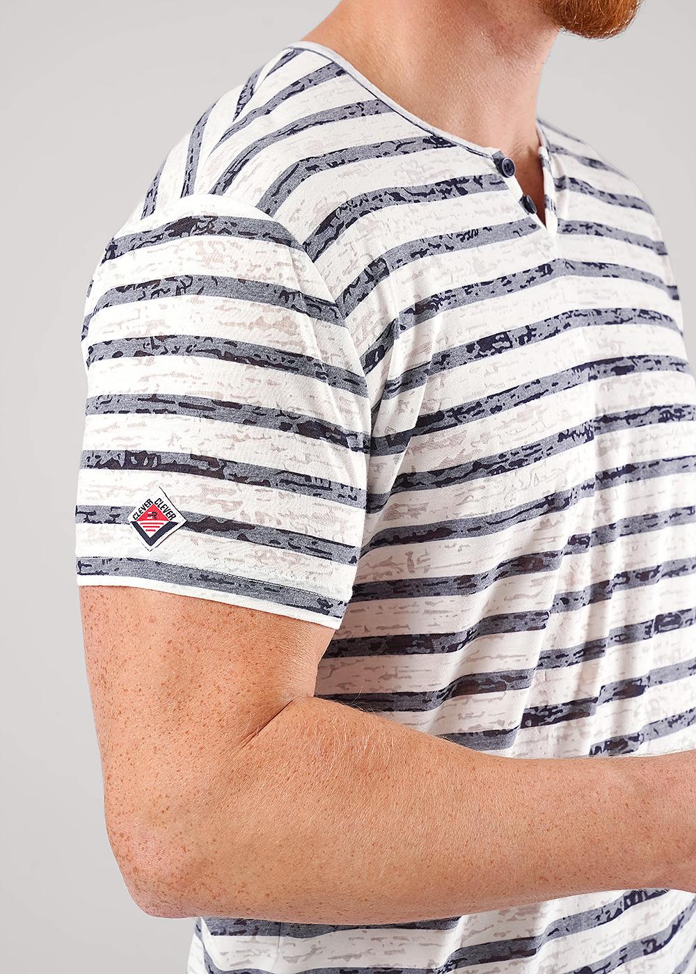 CLE 562202/01ххэ Футболка мужская 562202/01ххэ белый/т.синий