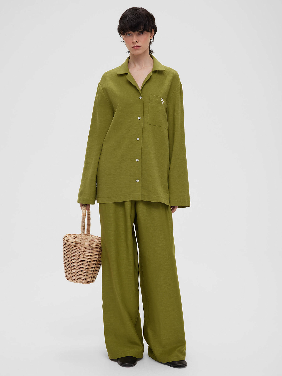 2463р4925рРубашка льняная с длинным рукавом с вышивкой, зеленый