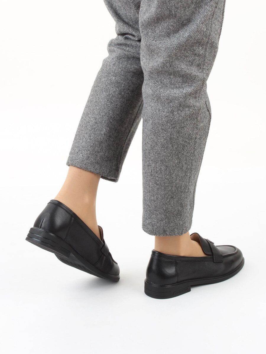 03-DEB55-1 BLACK Лоферы женские (натуральная кожа)