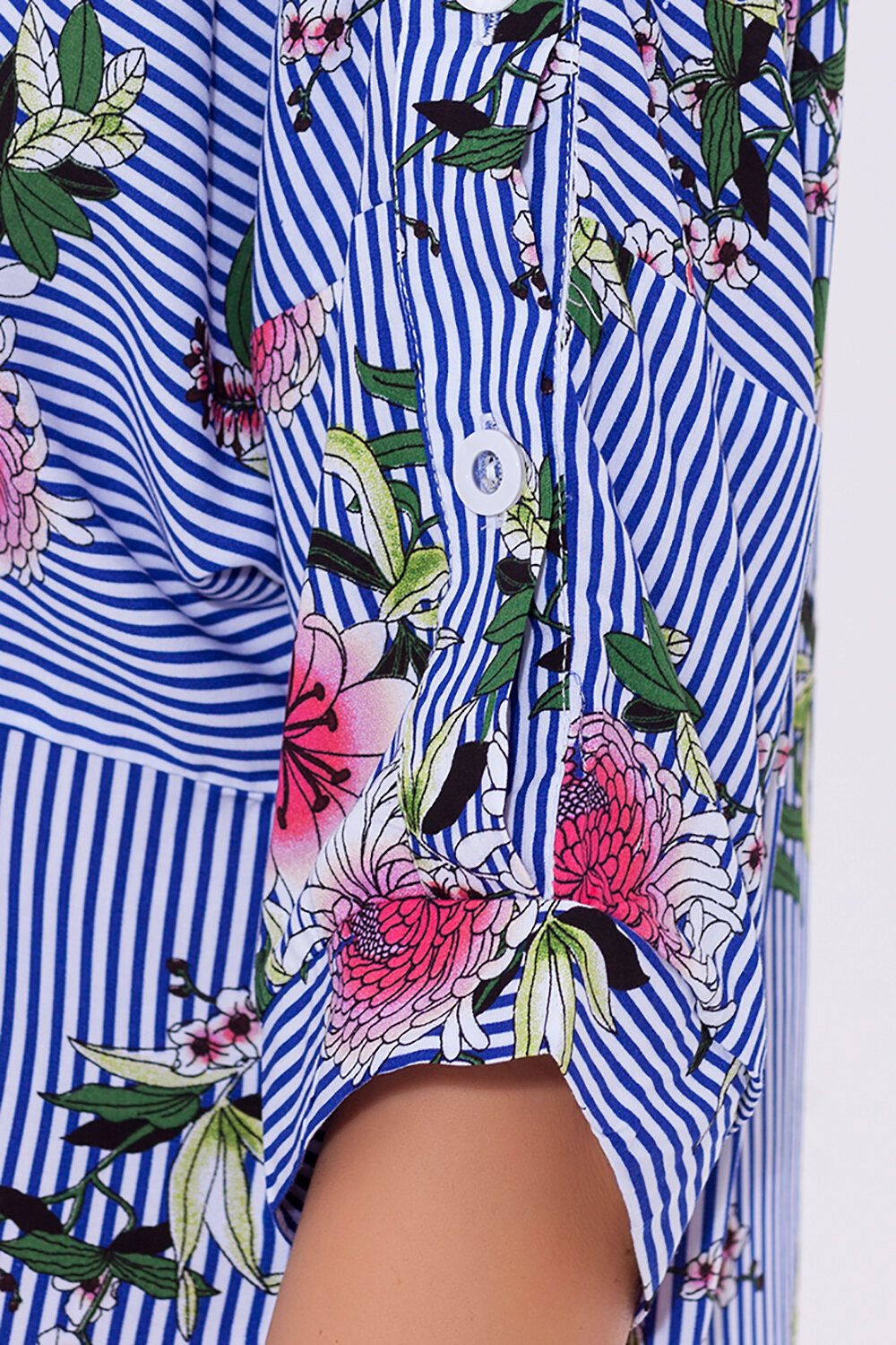 ст. цена1278руб.! VISERDI Блузка 10023-пцв 259660Синий/розовые цветы