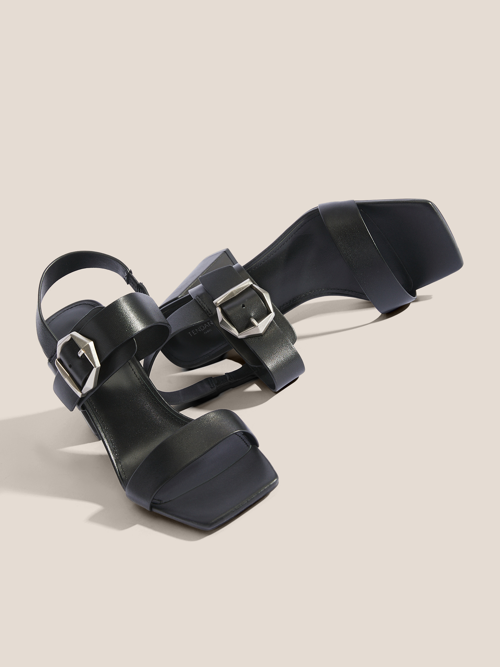 Босоножки TENDANCE 4564169, черный