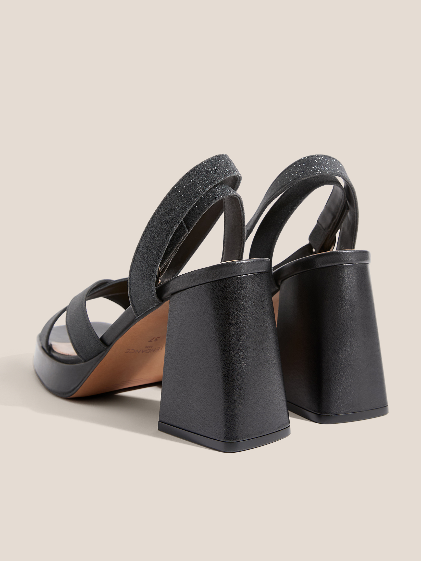 Босоножки TENDANCE 4013995, черный