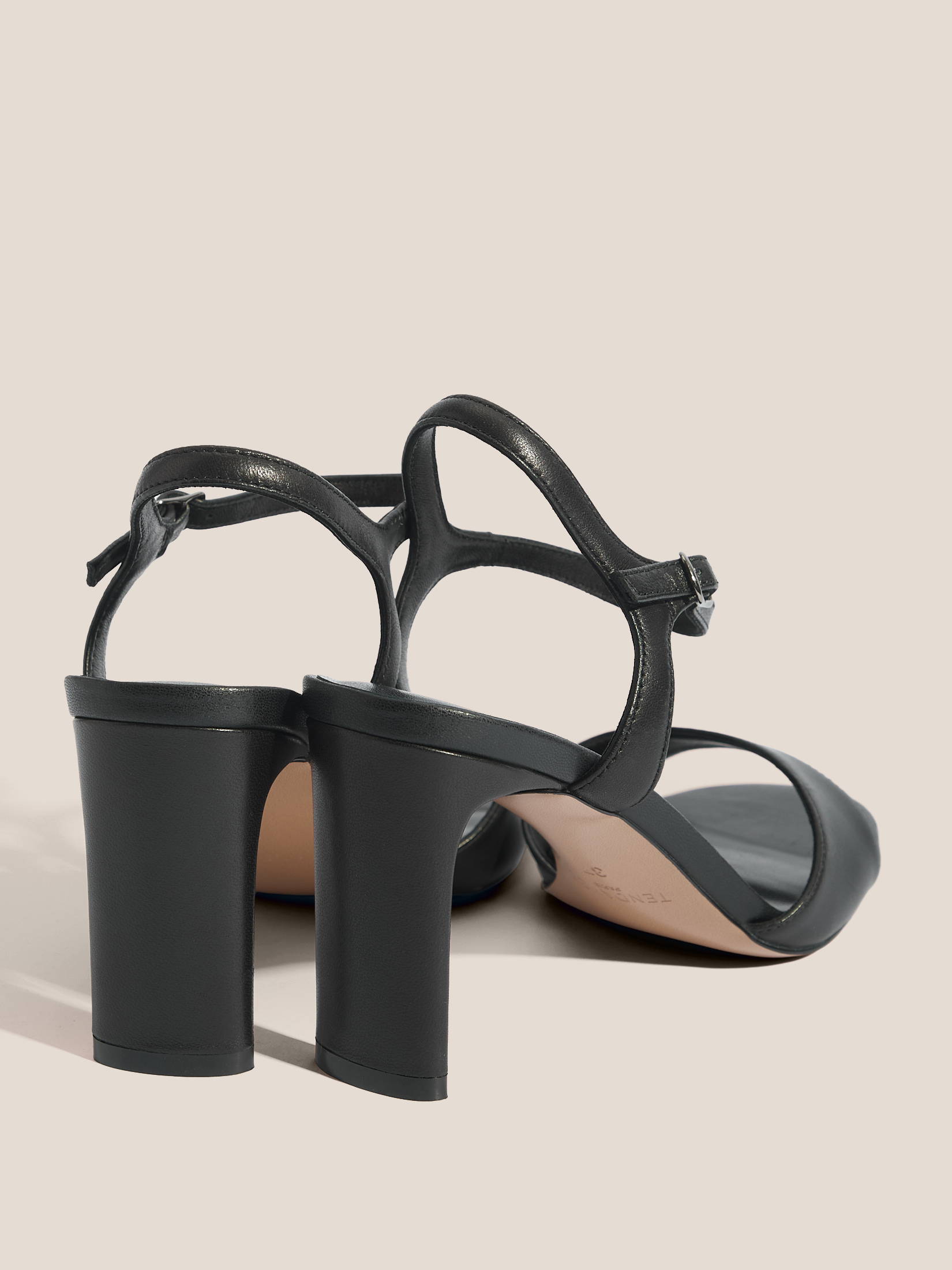 Босоножки TENDANCE 4467924, черный