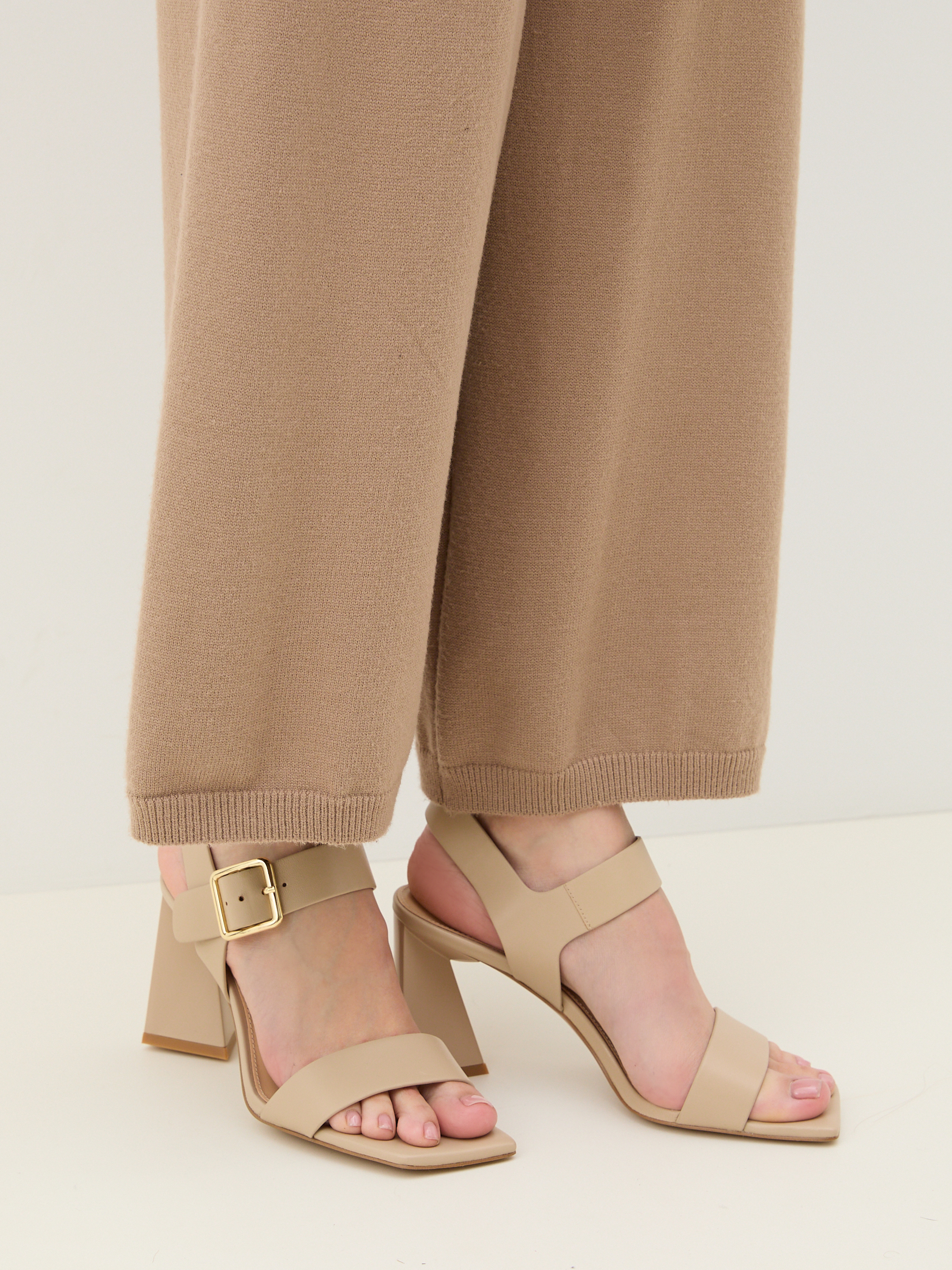 Босоножки TENDANCE 3983994, бежевый