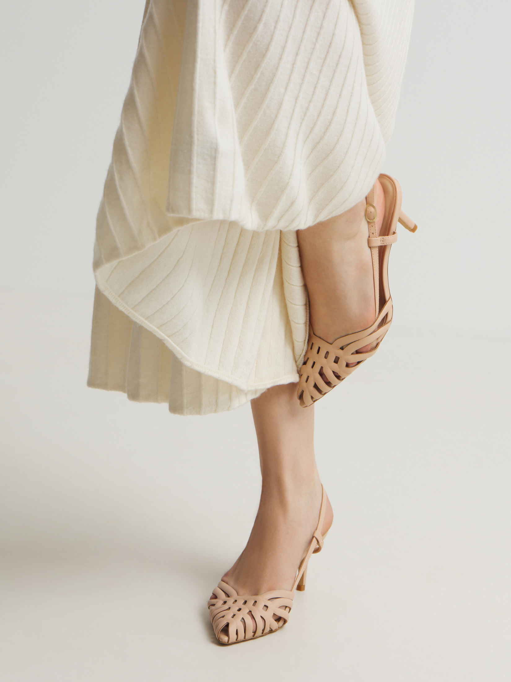 Босоножки TENDANCE 4371427, бежево-розовый