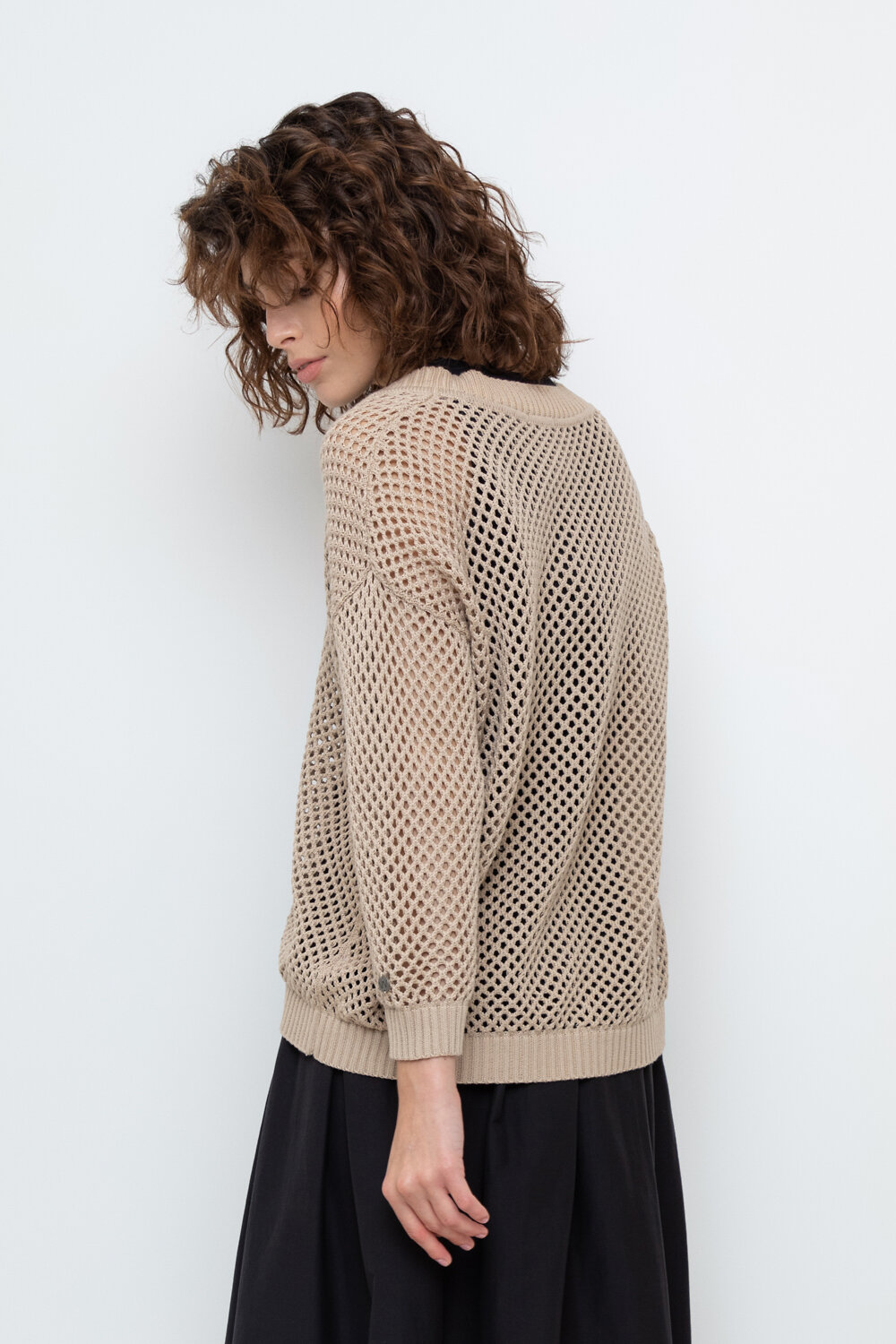 ст. цена4189руб.! VERY NEAT Кардиган ЕВ 30150бежевый