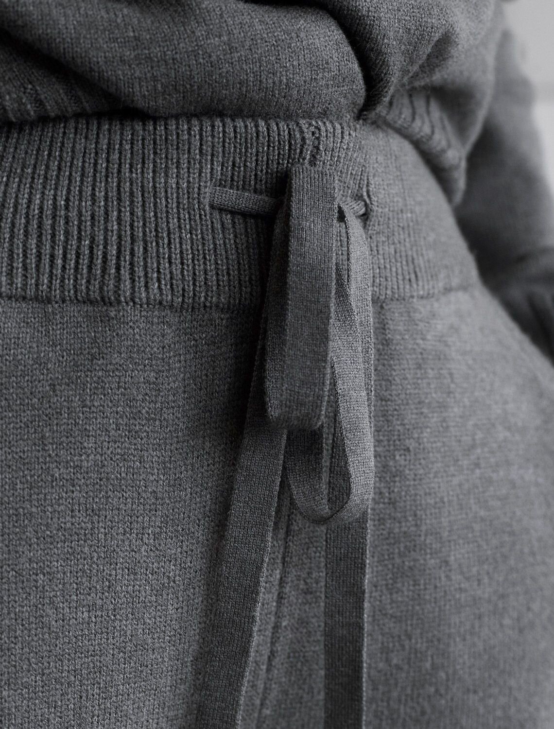 ст. цена2590руб.! VILATTE Брюки D38.010серый меланж