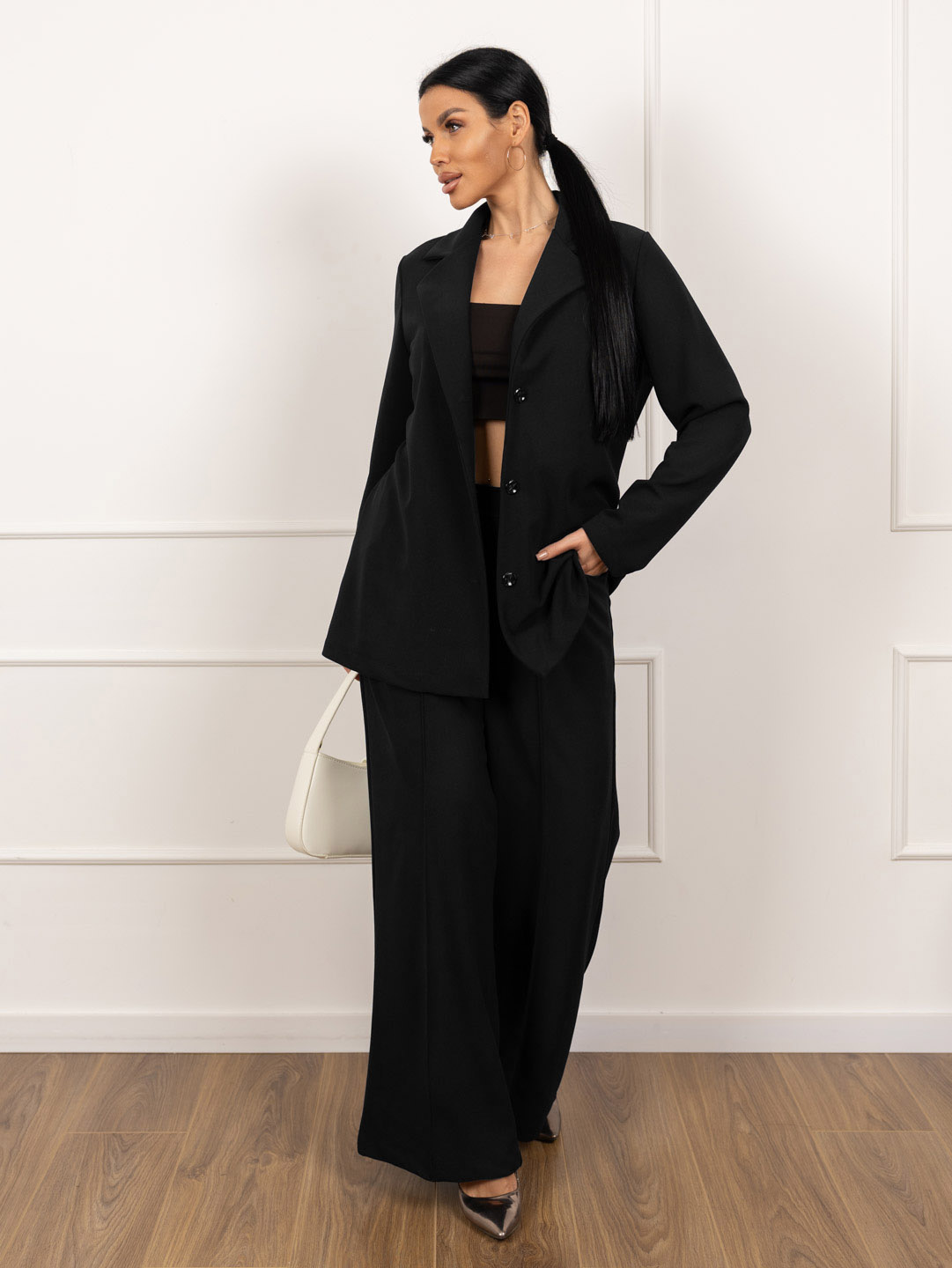 Женский костюм мод.2123 / Черный