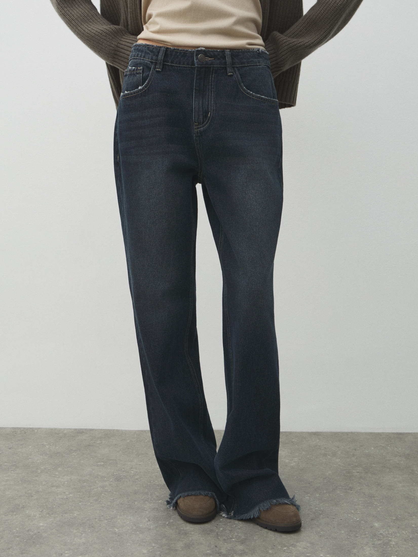 Женские прямые джинсы MAISON DAVID