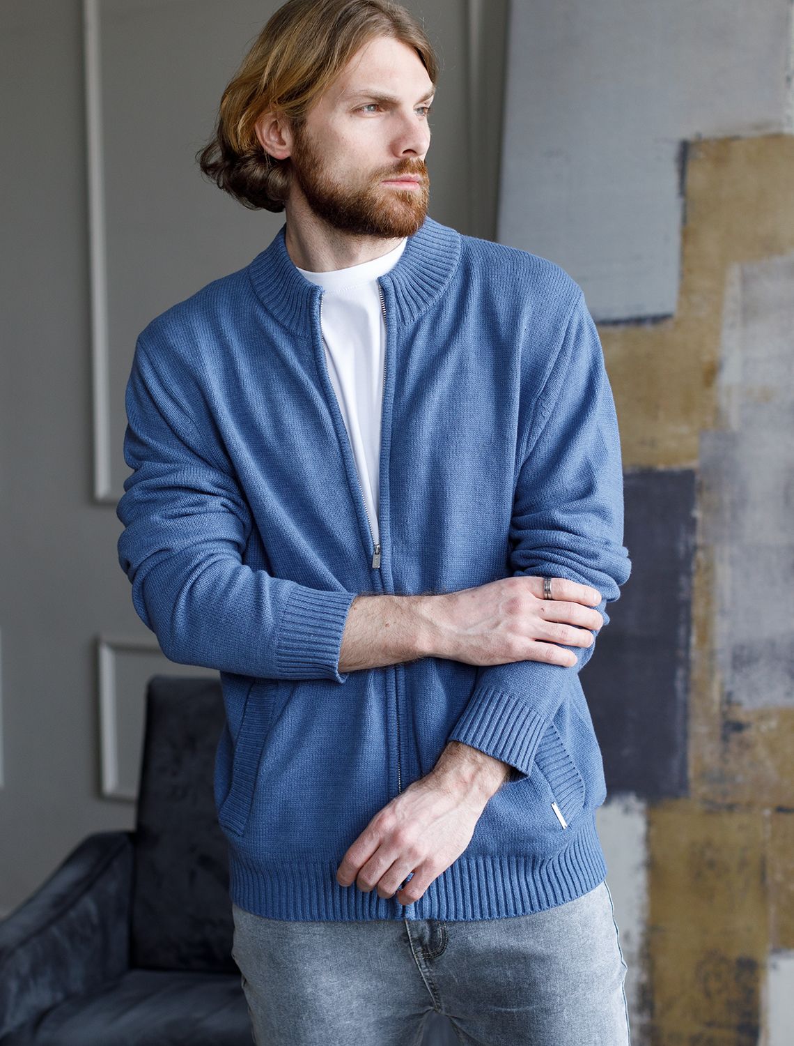 Кардиган плотной вязки на металлической молнии