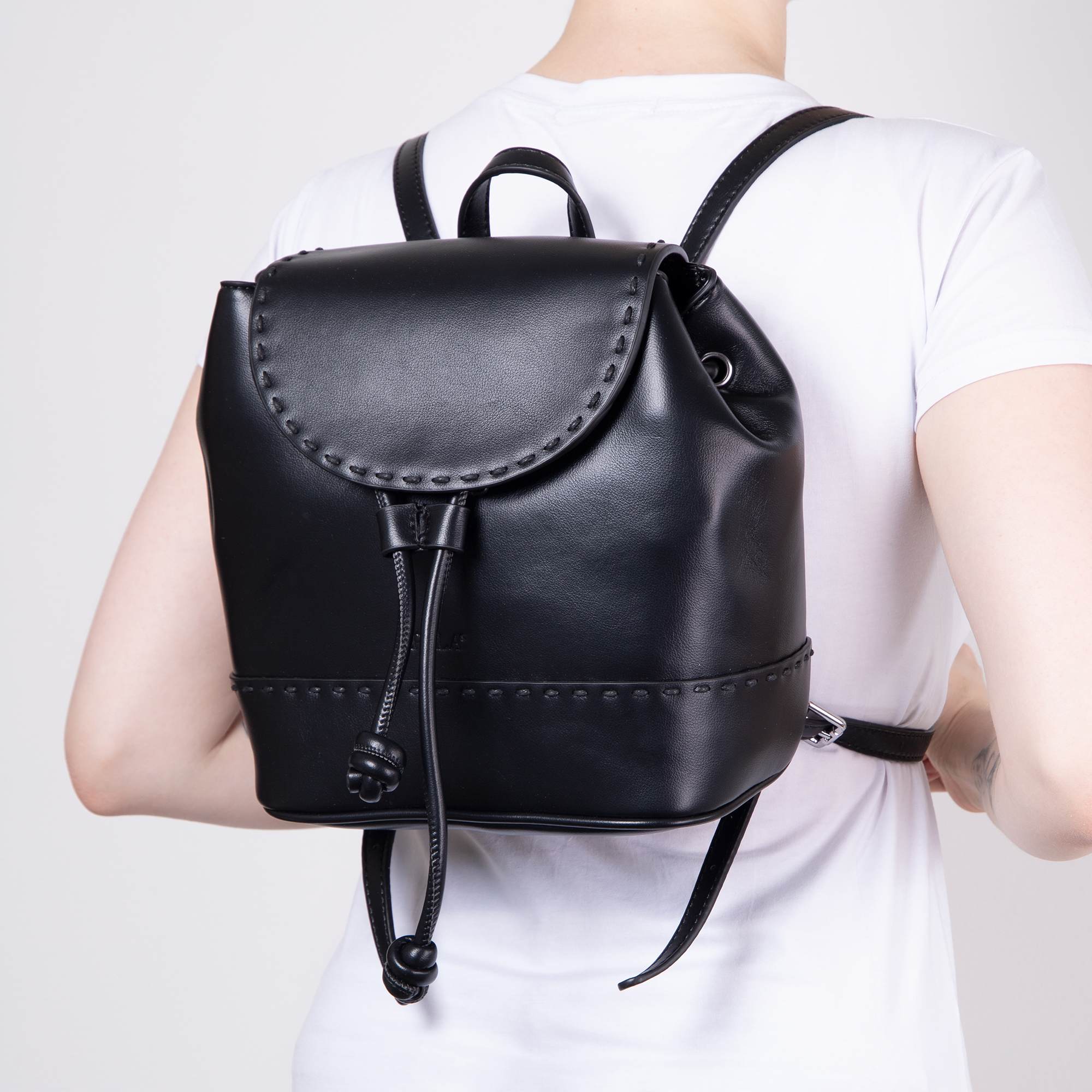 ОБЫЧНАЯ ЦЕНА 1830РУБ. Сумка-рюкзак 2601 (Белый)