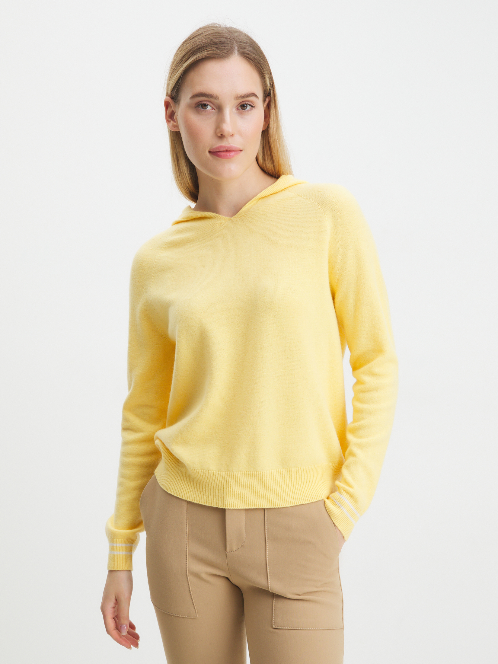 2096 р. 5110 р. Женский бесшовный джемпер MAISON DAVID