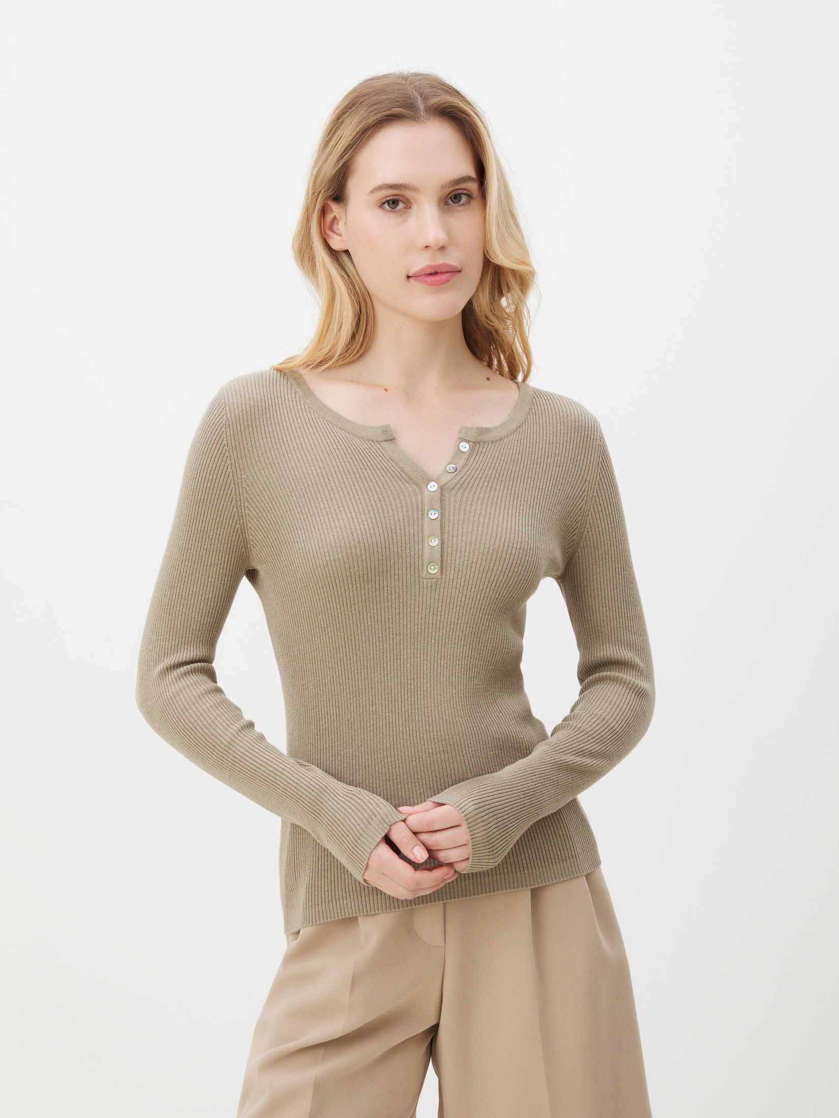 1173 р. 2860 р. Женский джемпер MAISON DAVID