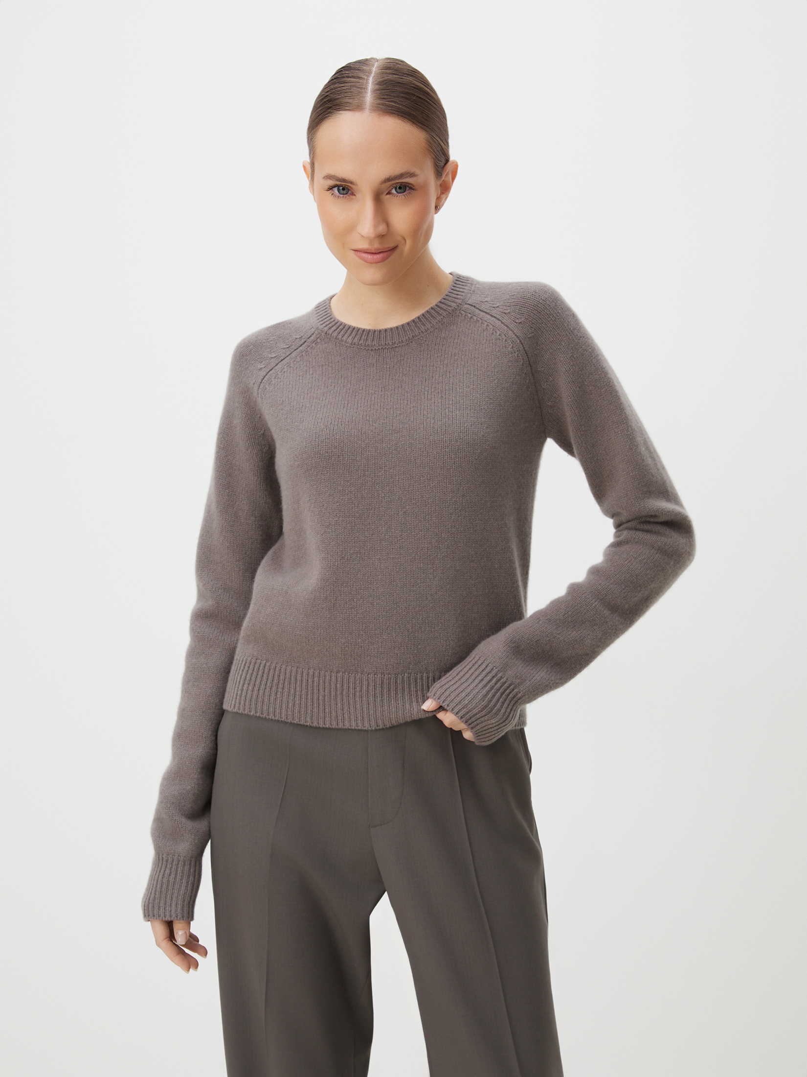 2538 р. 6190 р. Женский джемпер MAISON DAVID