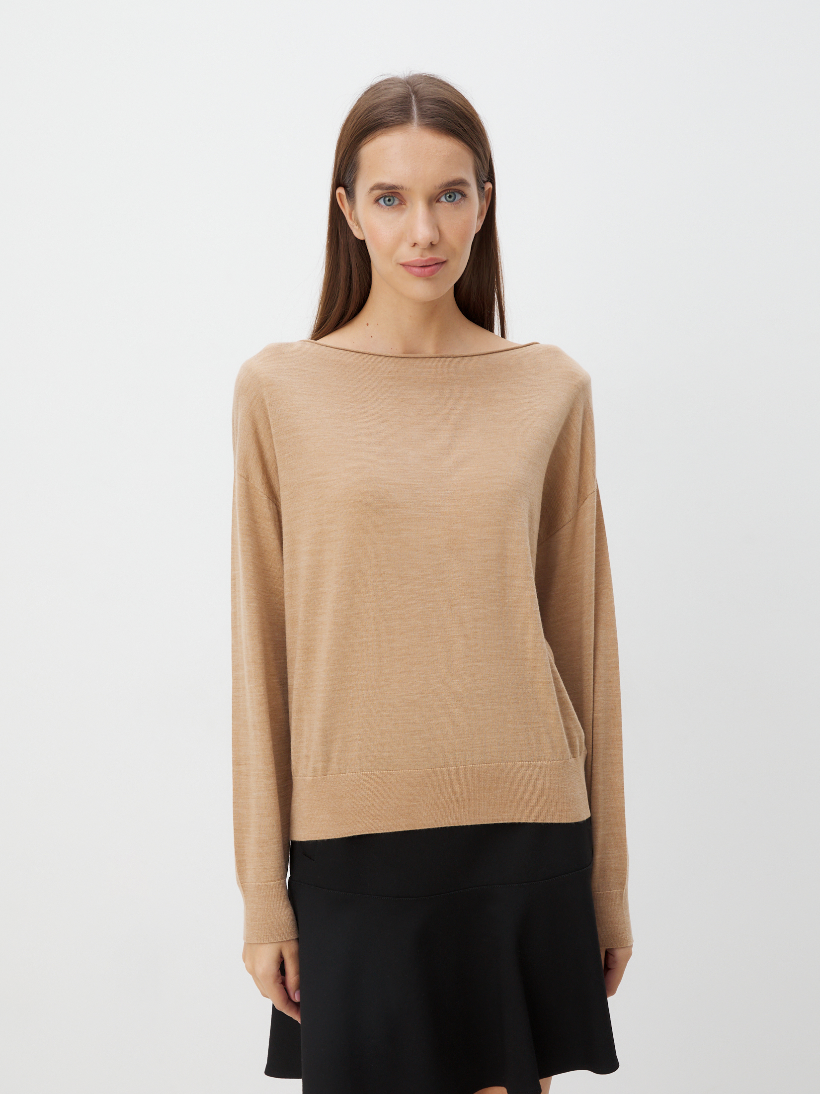 2362 р. 5760 р. Женский джемпер MAISON DAVID