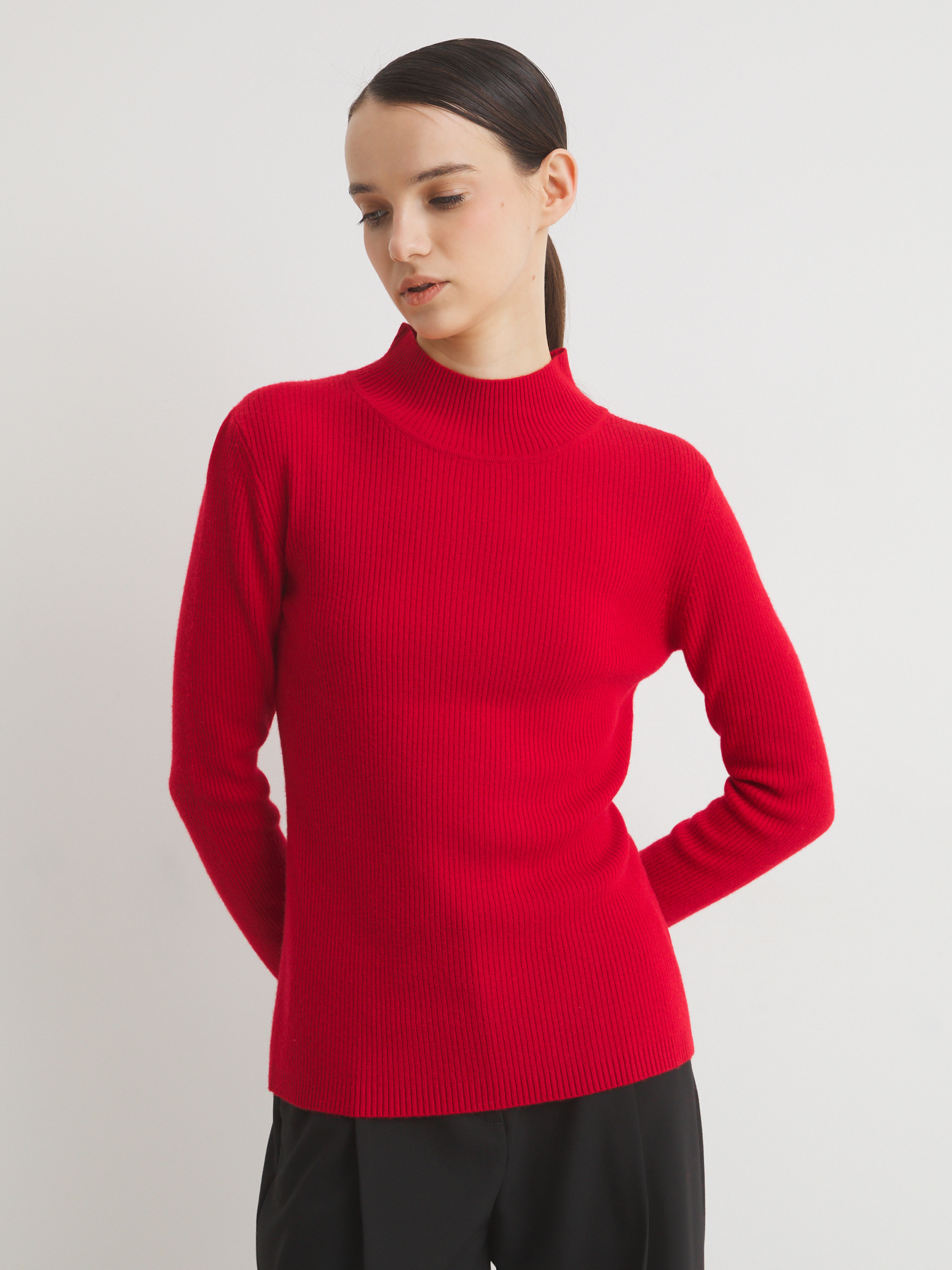 2153 р. 5250 р. Женский джемпер MAISON DAVID