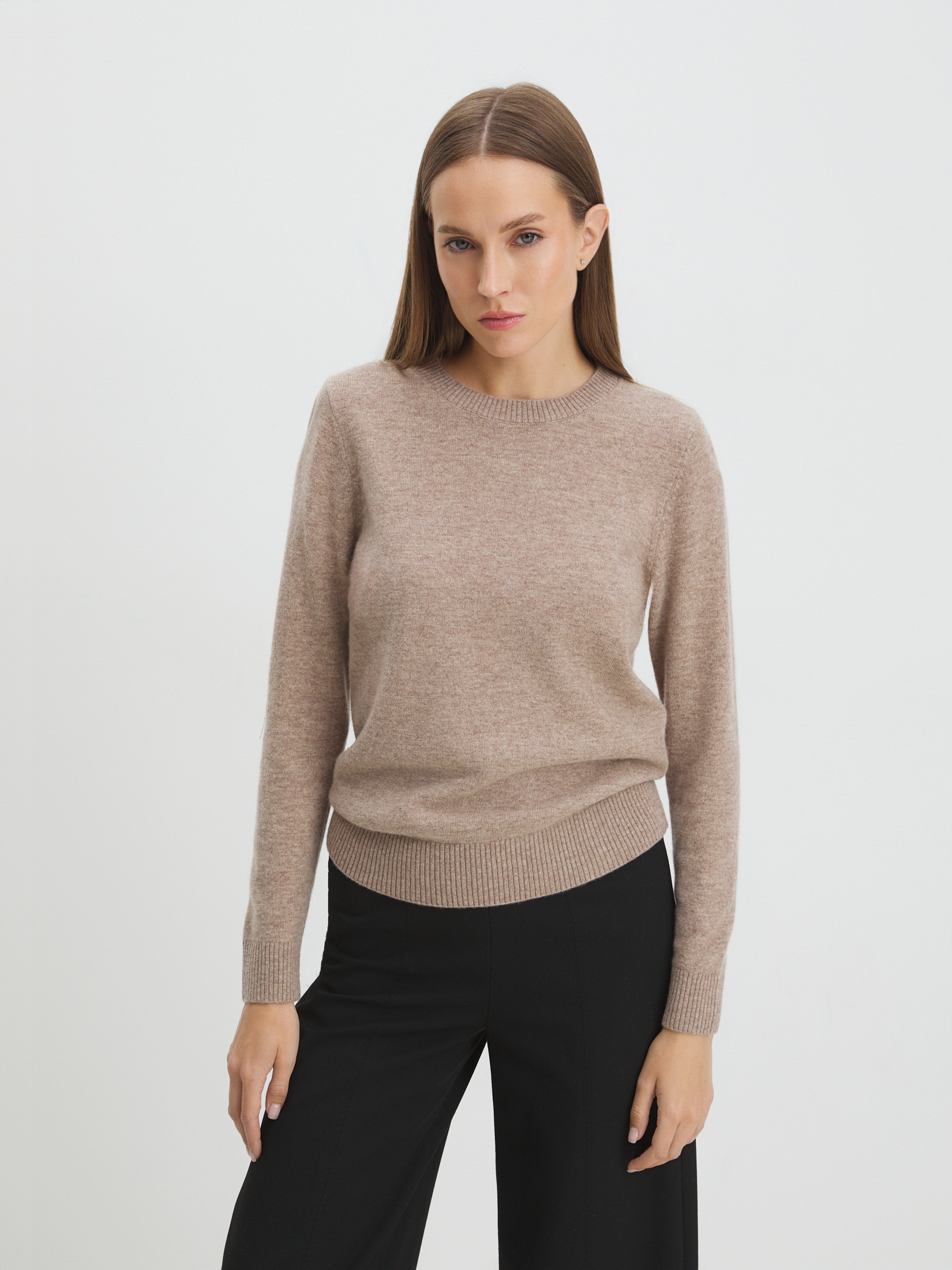 2046 р. 4990 р. Женский джемпер MAISON DAVID