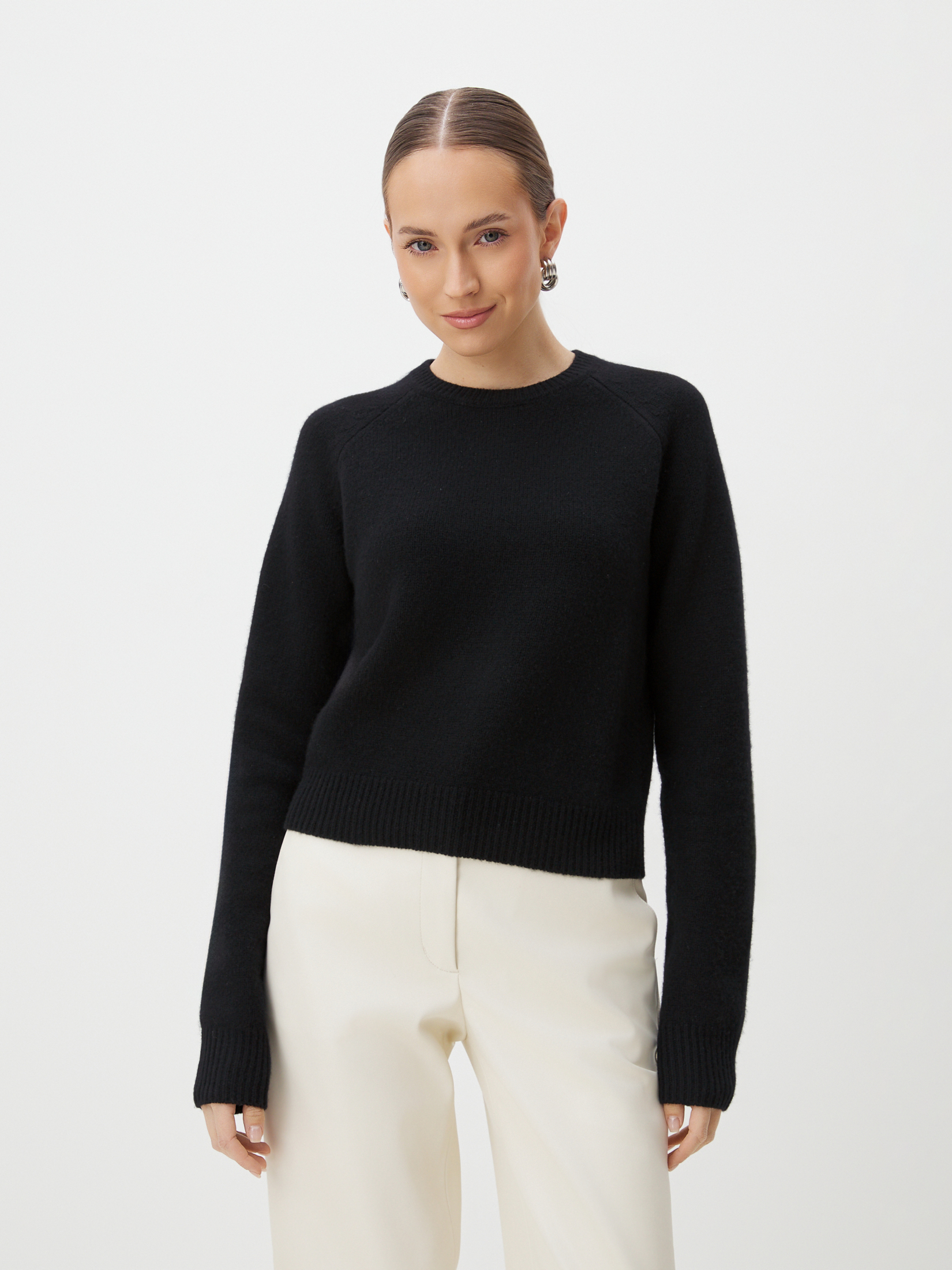 2538 р. 6190 р. Женский джемпер MAISON DAVID