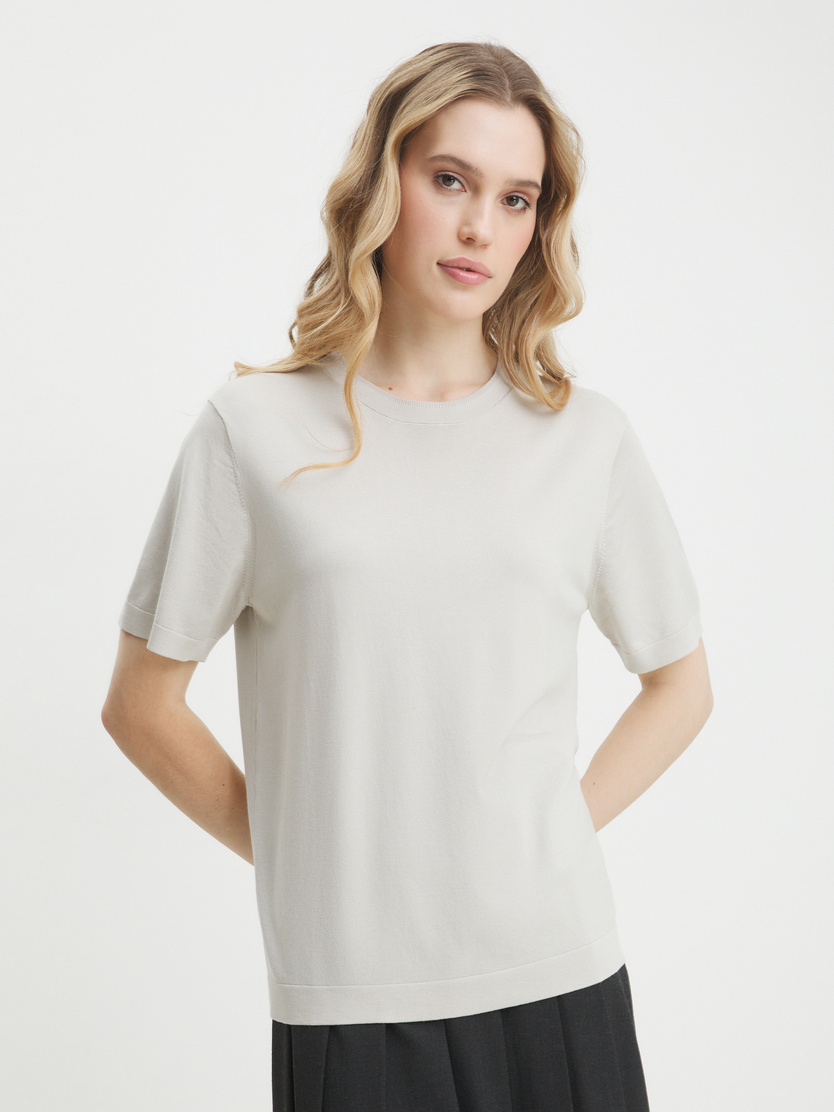 1481 р. 3610 р. Женский джемпер MAISON DAVID