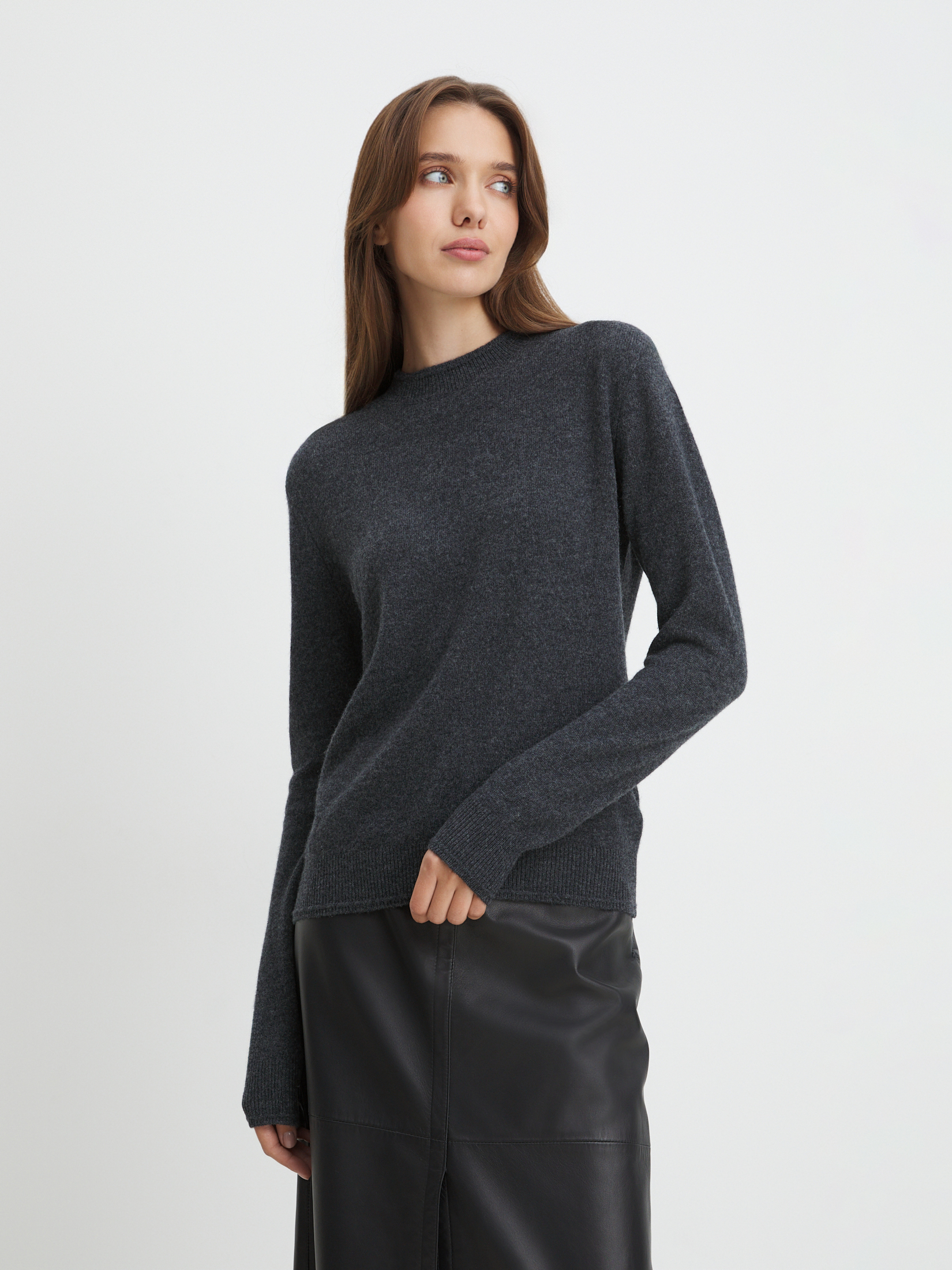 2670 р. 6510 р. Женский джемпер MAISON DAVID