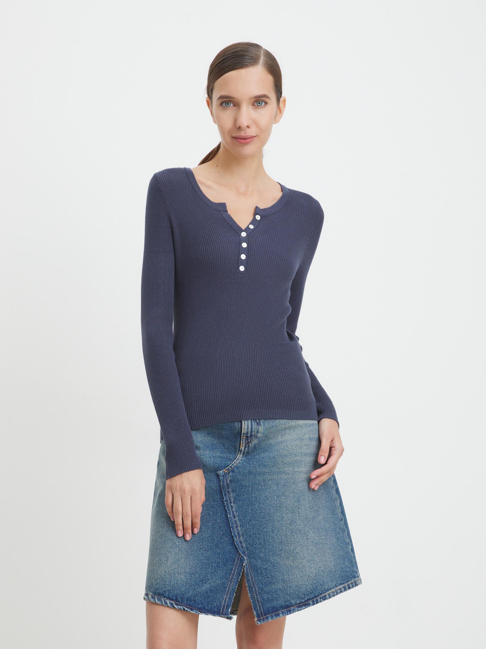 1173 р. 2860 р. Женский джемпер MAISON DAVID