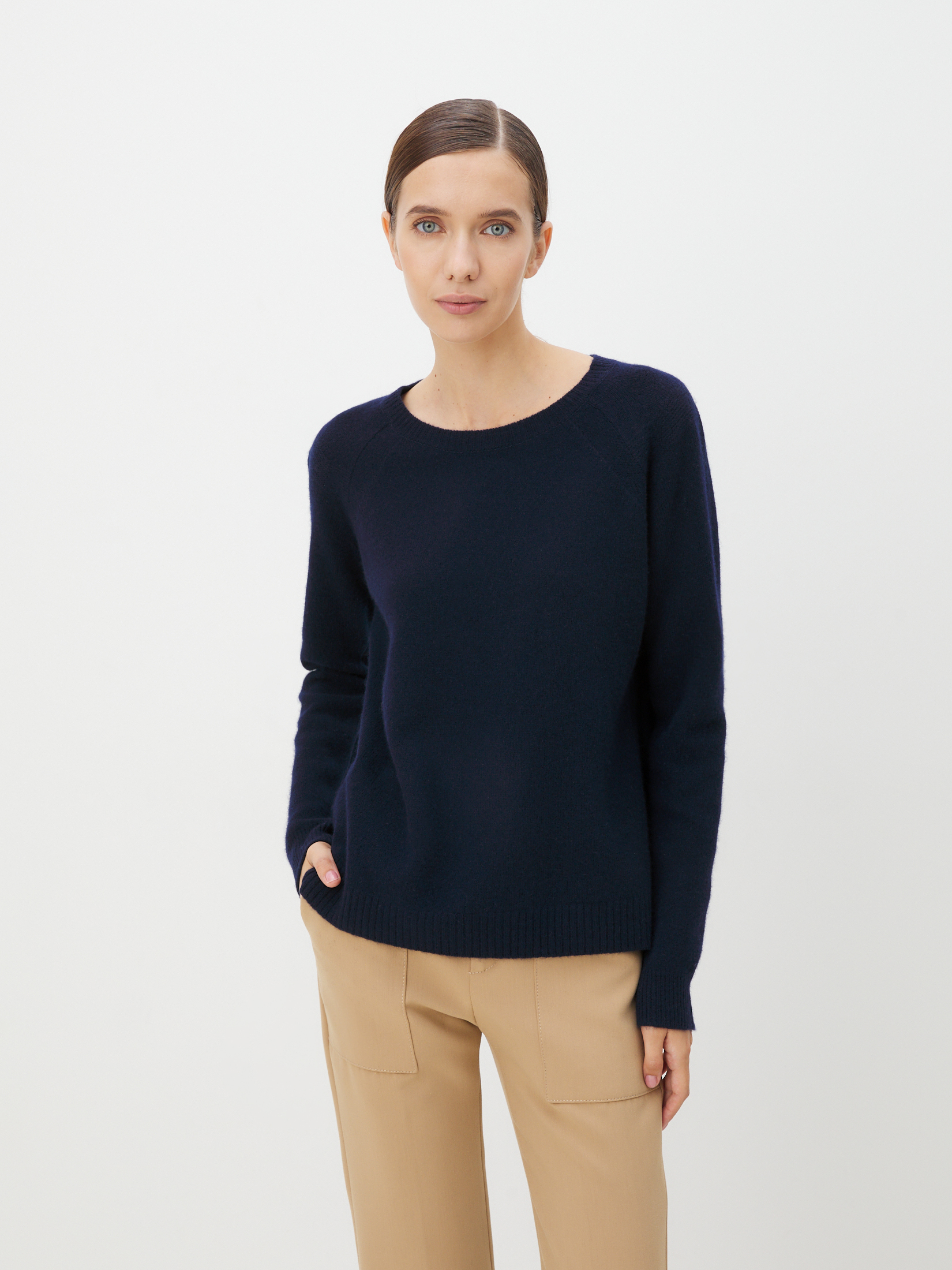 2137 р. 5210 р. Женский джемпер MAISON DAVID